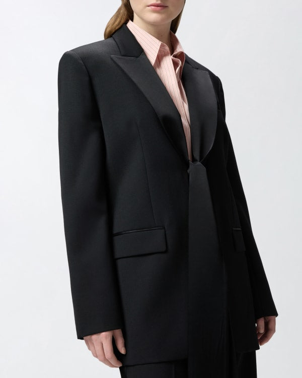 Дамско сако блейзър Women’s asymmetric blazer PINKO
104668A2CNZ99 close-up view
