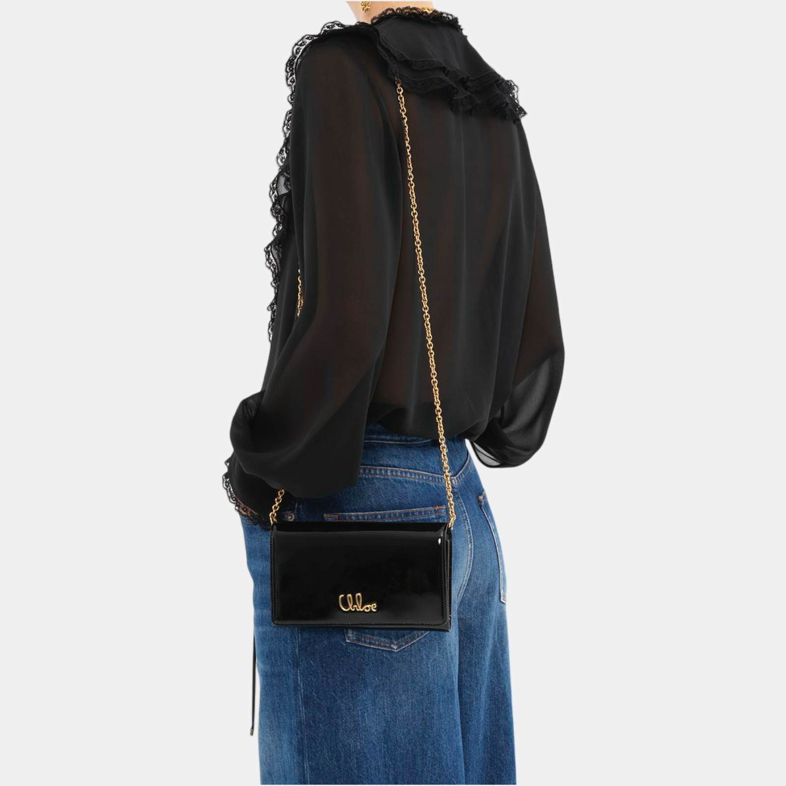 Дамска клъч чанта Chloé Iconic Pochette