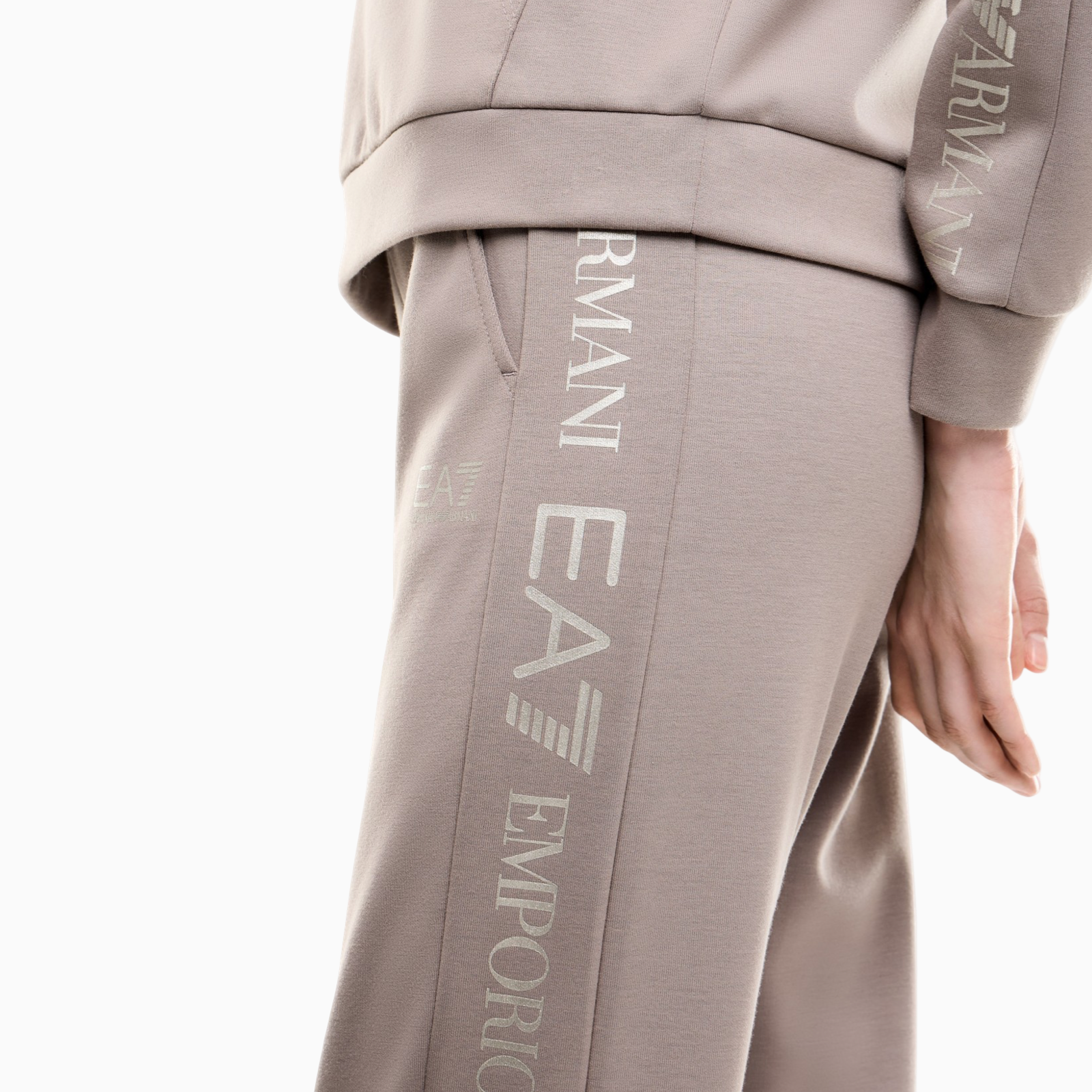 Дамски екип EA7 Emporio Armani Women Tracksuit 7W000789 AF18880 U6100 Side View