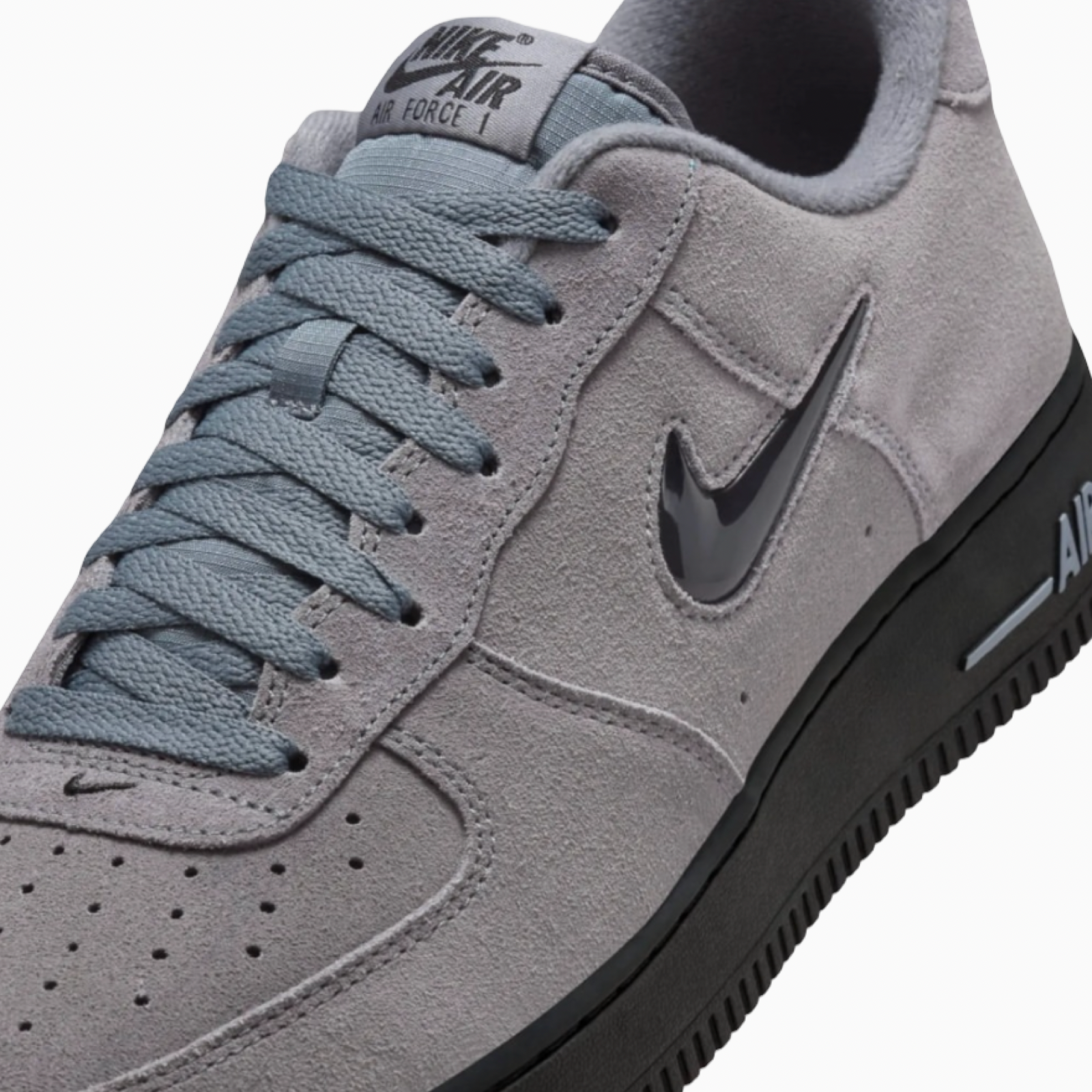 Мъжки кецове Nike Air Force 1 Jewel HQ3827-001 Men Sneakers Close-Up