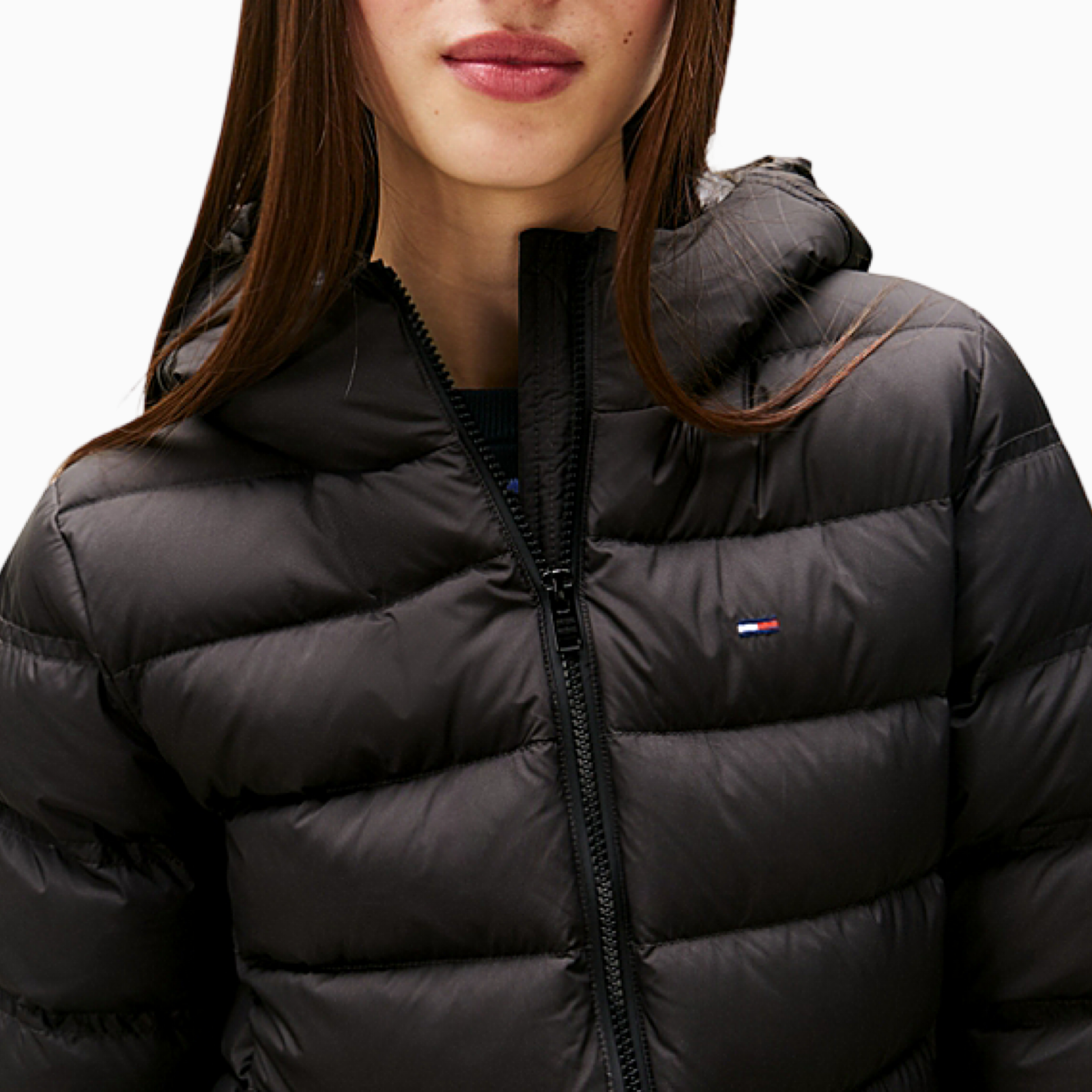 Дамско черно яке Tommy Hilfiger Jeans DW0DW21617 Close-Up