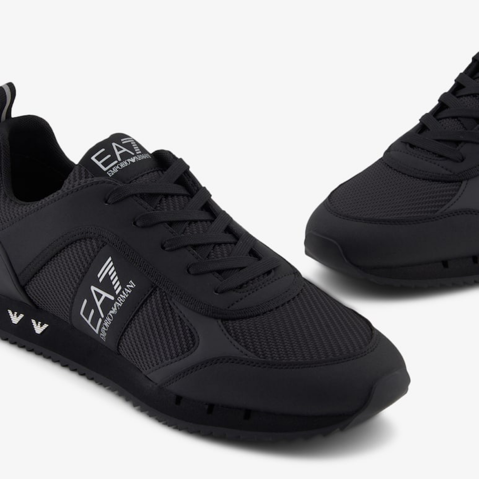 Мъжки маратонки EA7 Emporio Armani Men Sneakers 7X000337 AF18613 MZ186 Close-Up