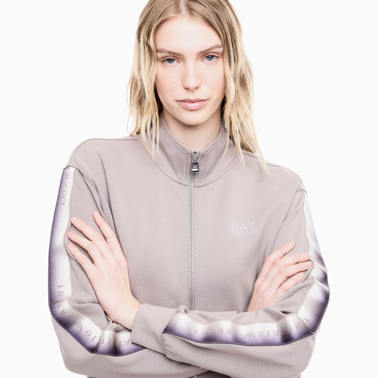 Дамски екип EA7 Emporio Armani Women Tracksuit 7W001518 AF12501 U6100 Close-Up