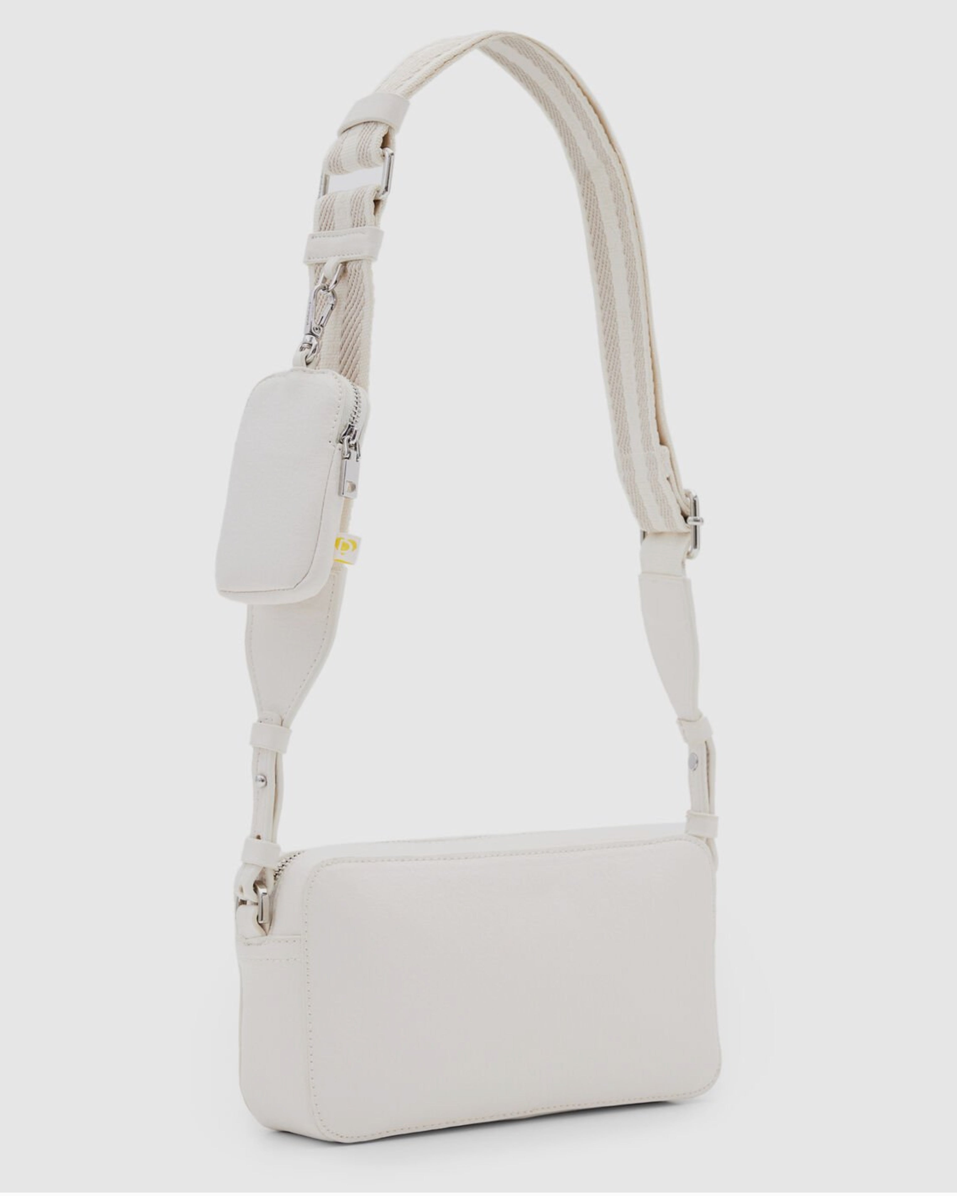 Дамска чанта в бяло Women’s S logo shoulder bag Desigual 24SAXP191021U White