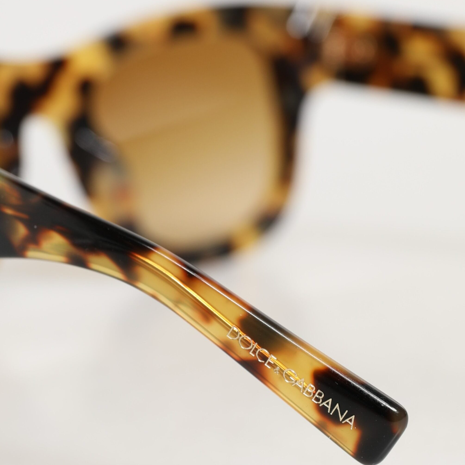 Dolce & Gabbana White Tortoiseshell Gradient Acetate Shades Sunglasses