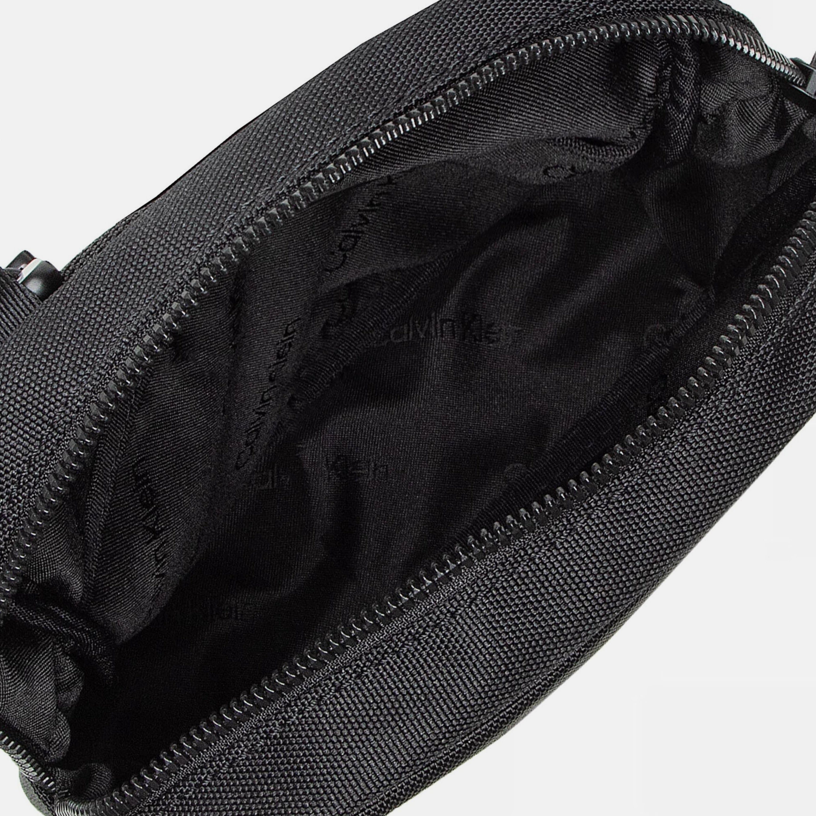 Мъжка чанта Men’s crossbody bag Calvin Klein K50K509577 Cordura top view