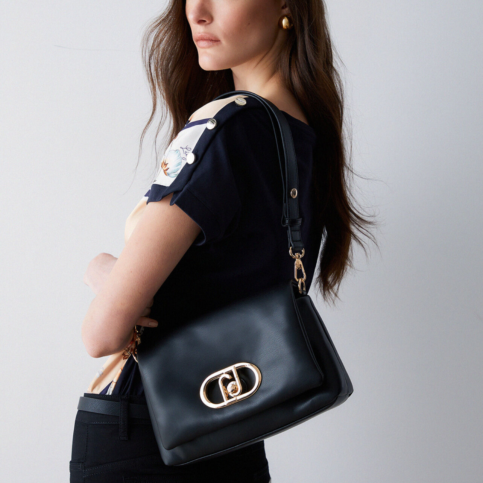 Дамска чанта Liu Jo LaPuffy Women Shoulder Bag AA6148 E0953 22222 Model View