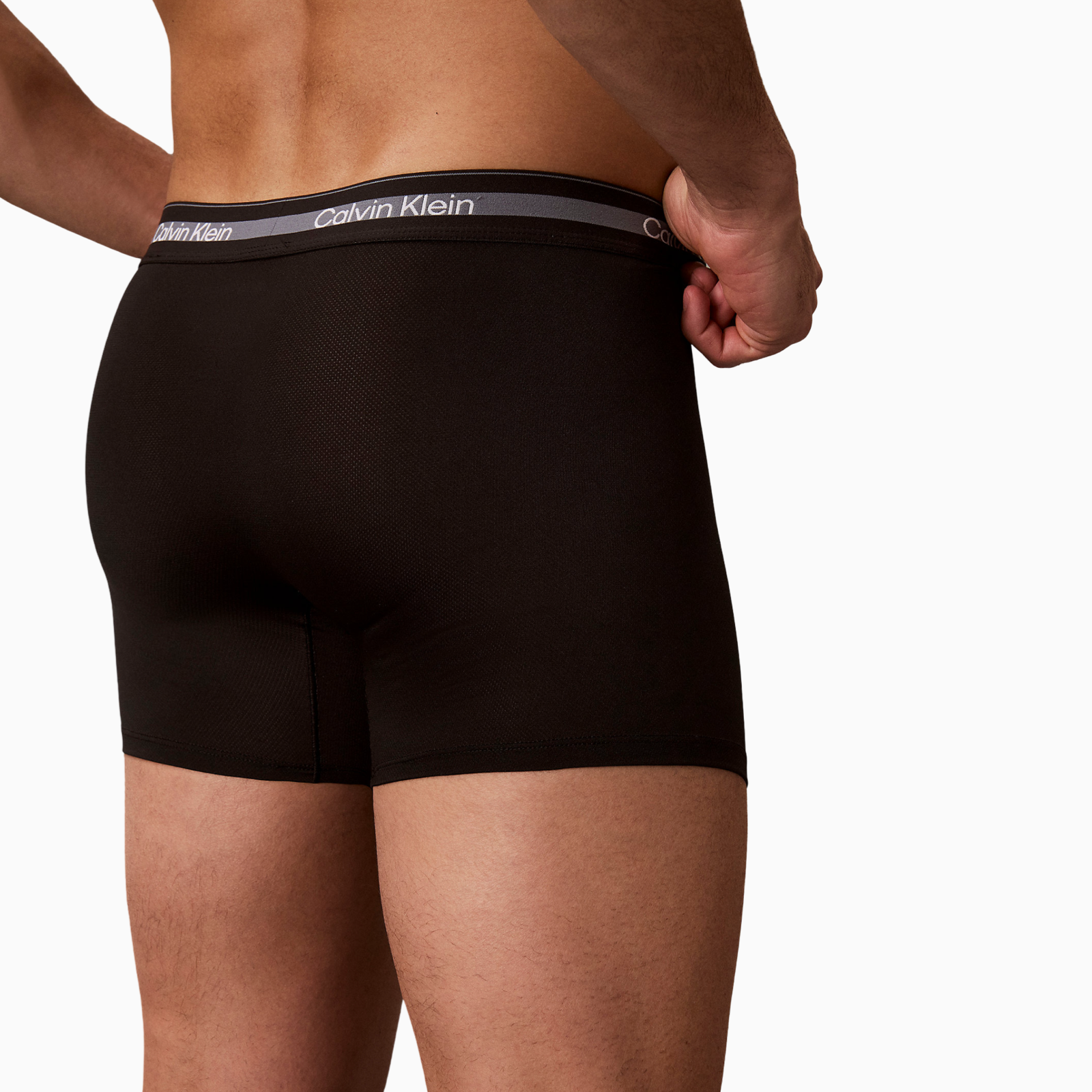 Мъжки боксерки Calvin Klein Men 3-pack Boxers LV00NB4537 UB1 Back View