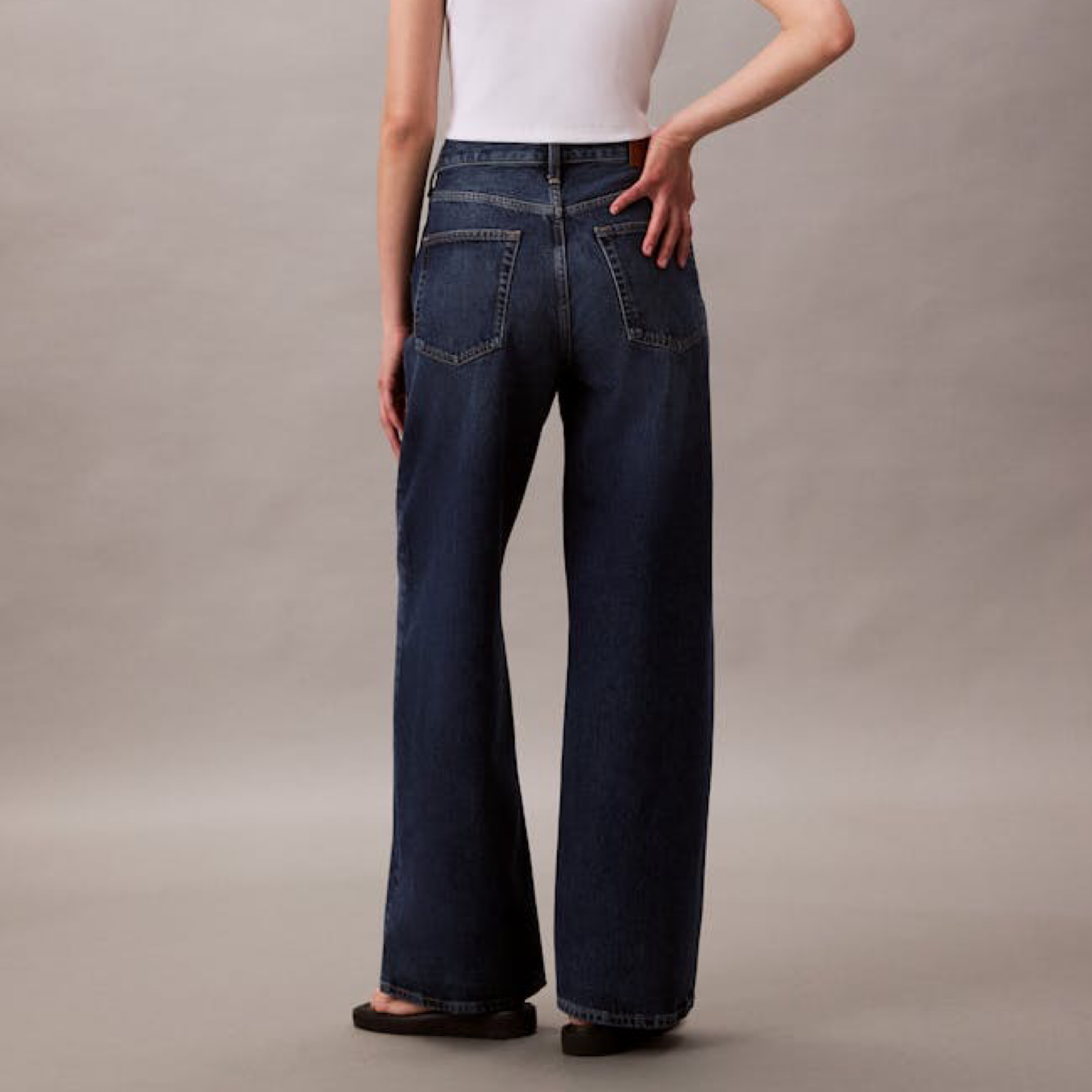 Дамски дънки Calvin Klein Jeans Women Wide Leg Jeans LV147B933G Back View
