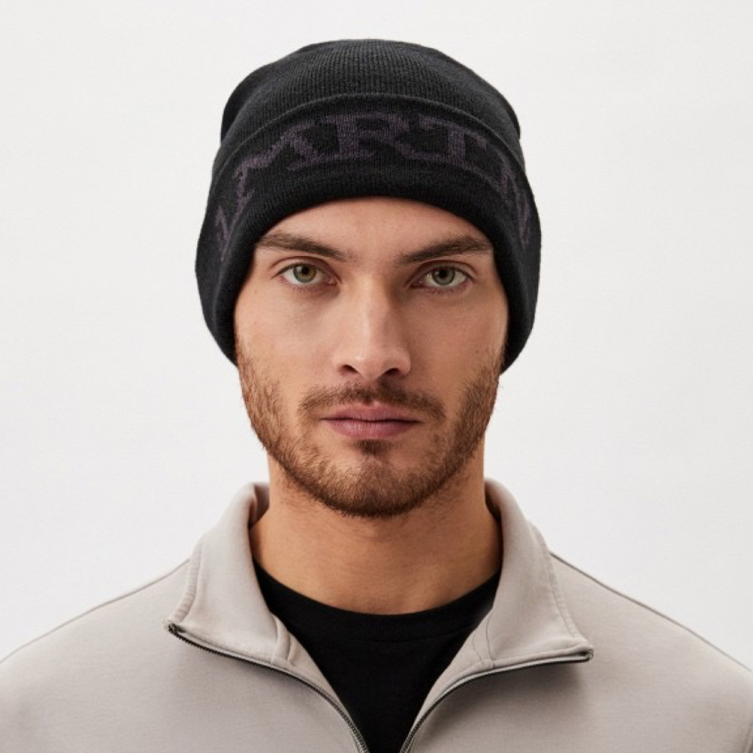 Унисекс зимна шапка La Martina Unisex winter hat La Martina UUH002 YW085 09999 Balck men’s lifestyle view