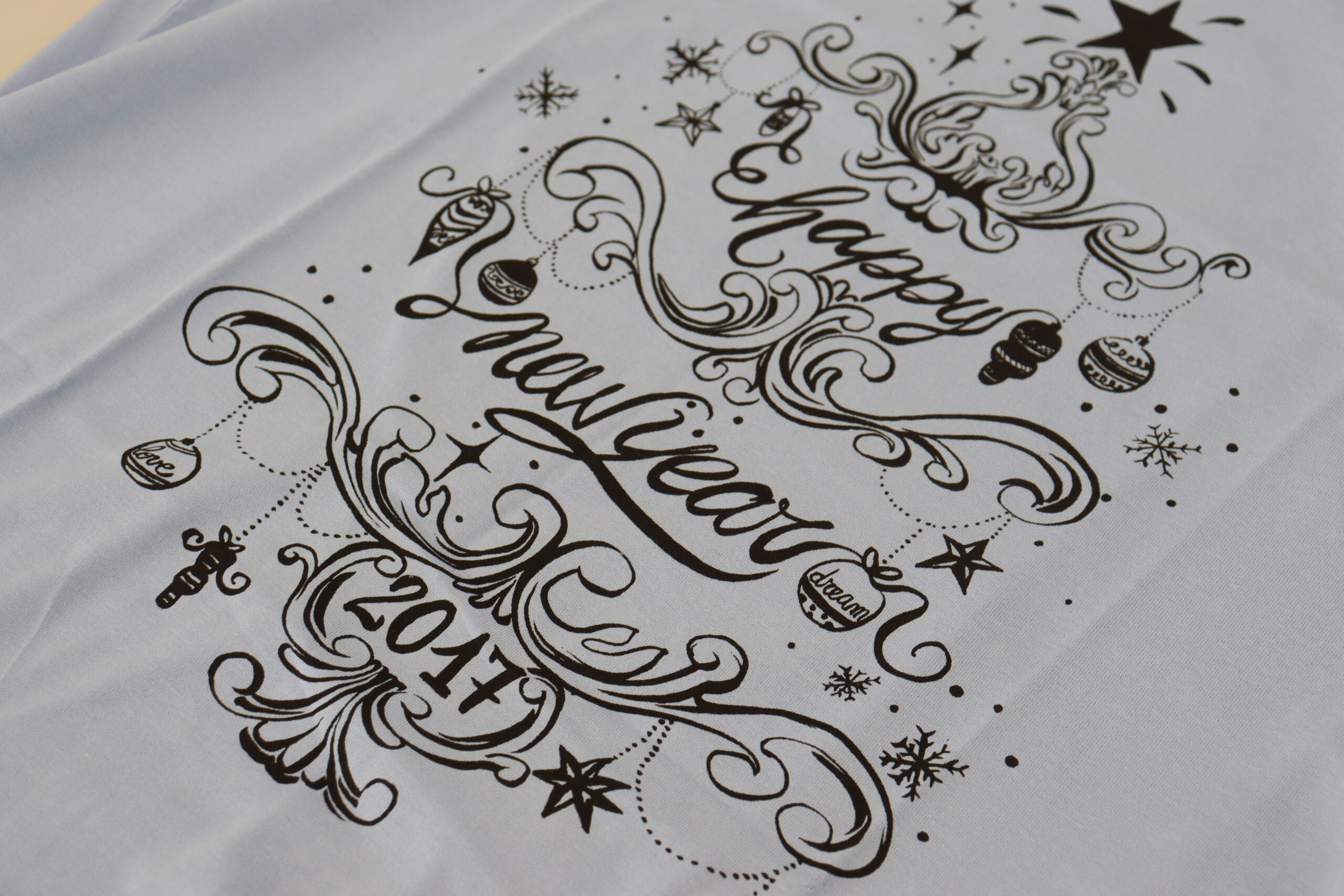 Елегантна светлосиня памучна тениска Dolce & Gabbana