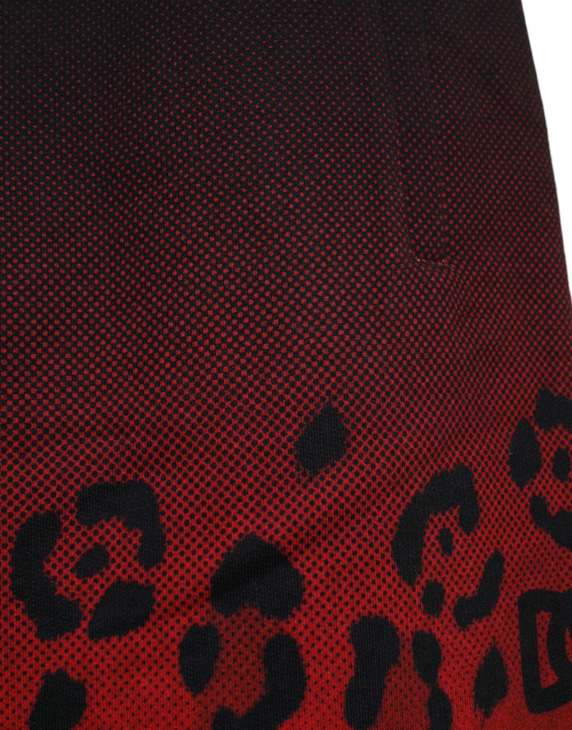 Памучни къси панталони Dolce & Gabbana с червен леопардов принт