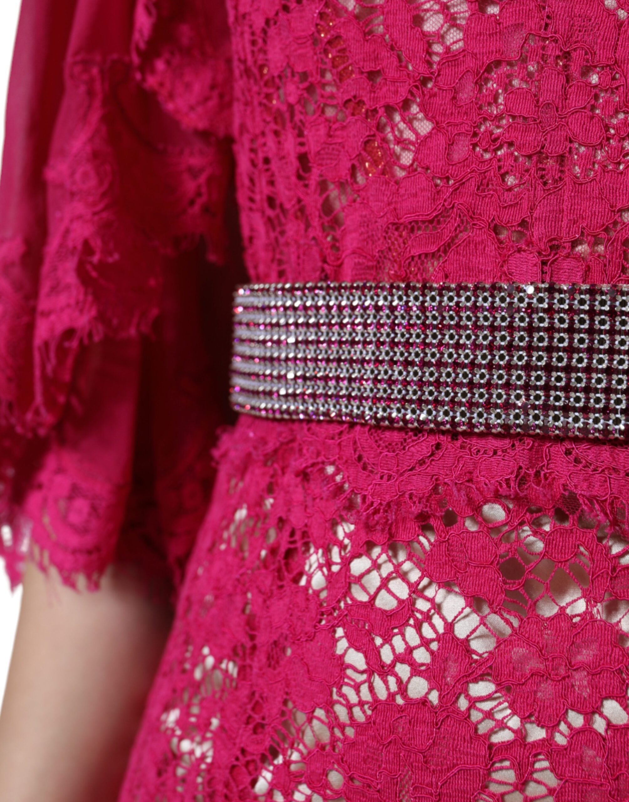 Dolce & Gabbana, розова дантелена рокля с кристална обвивка