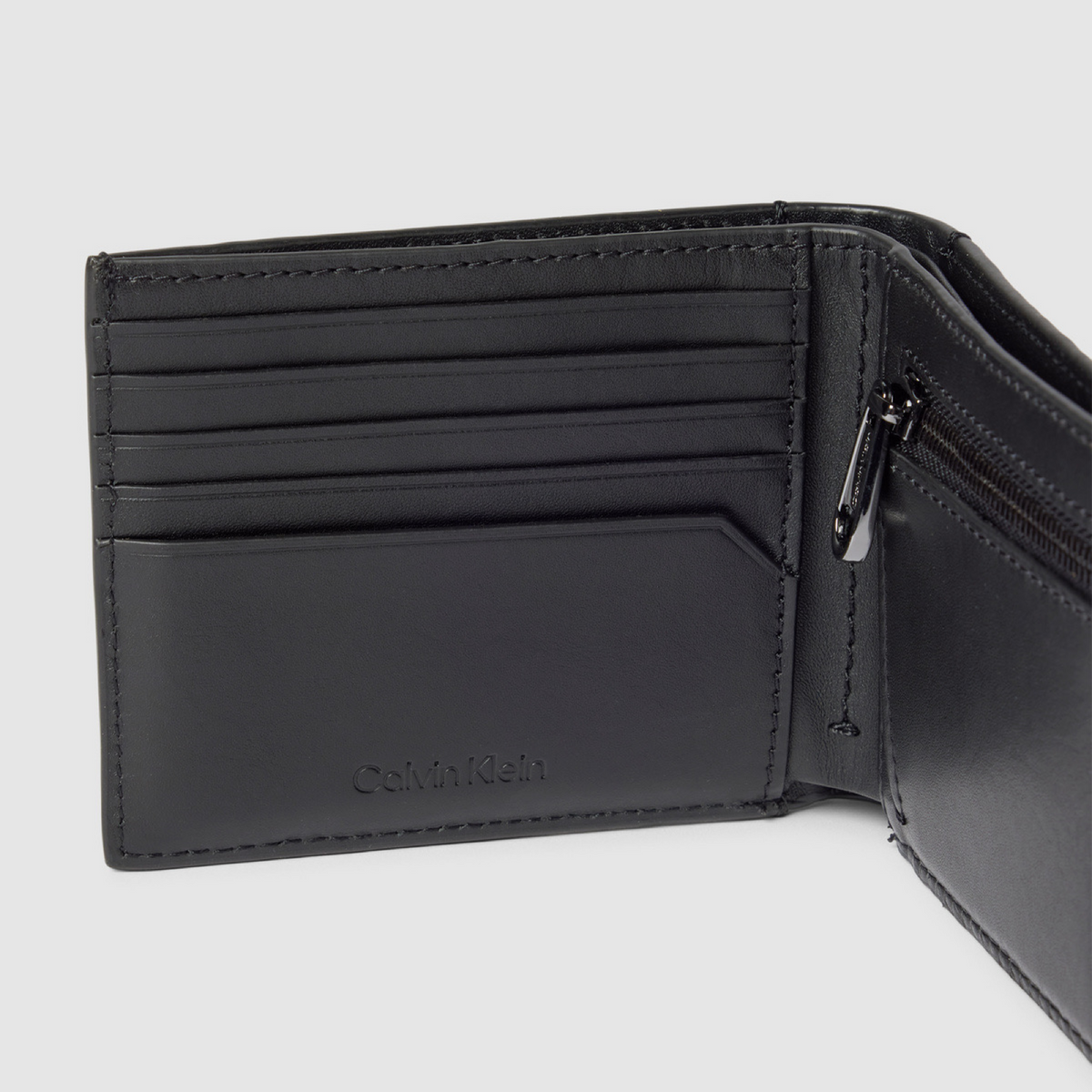 Мъжки портфейл Men's wallet Calvin Klein
K50K510889 Black Inside View