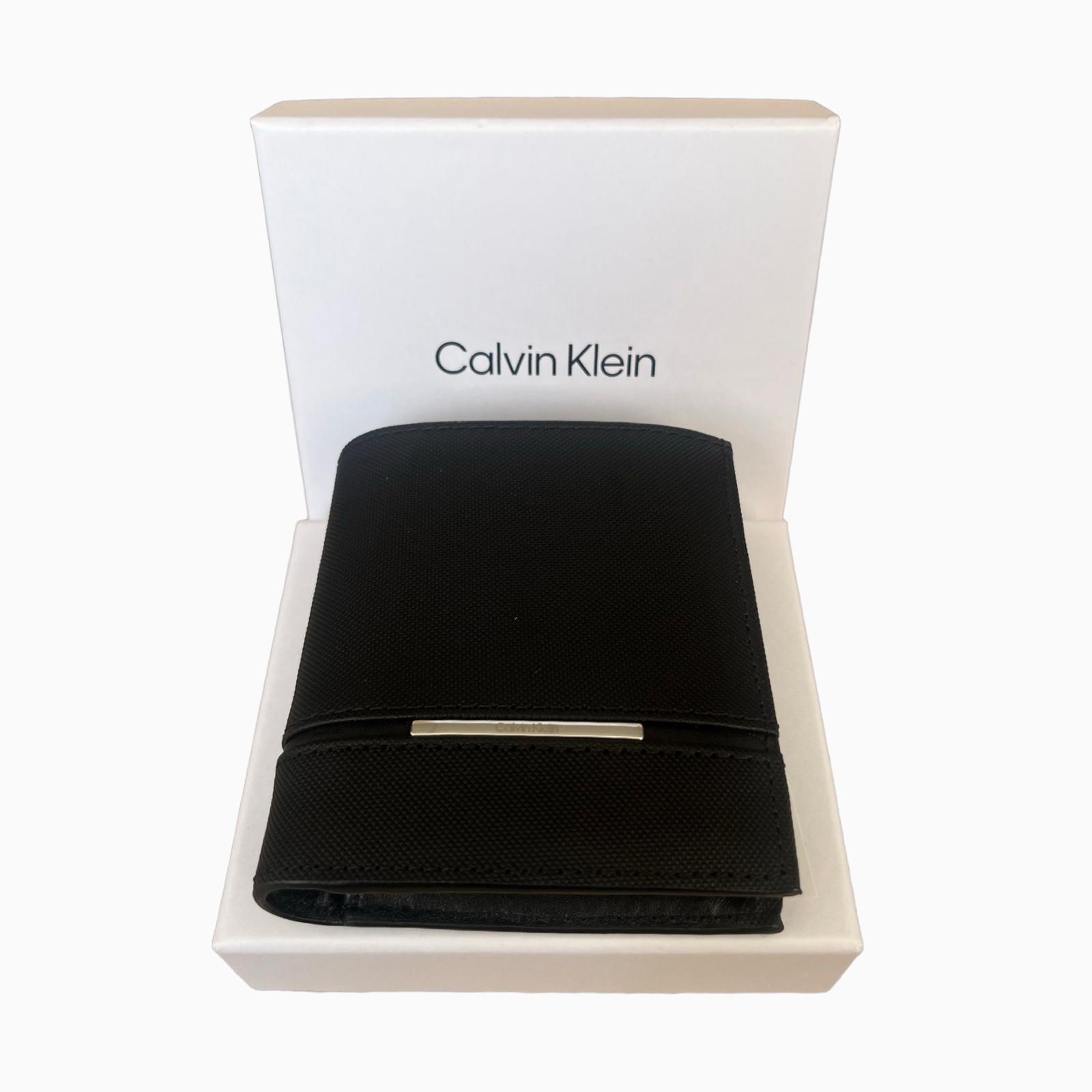Мъжки портфейл Calvin Klein Men Wallet K50K509637 BAX Front View