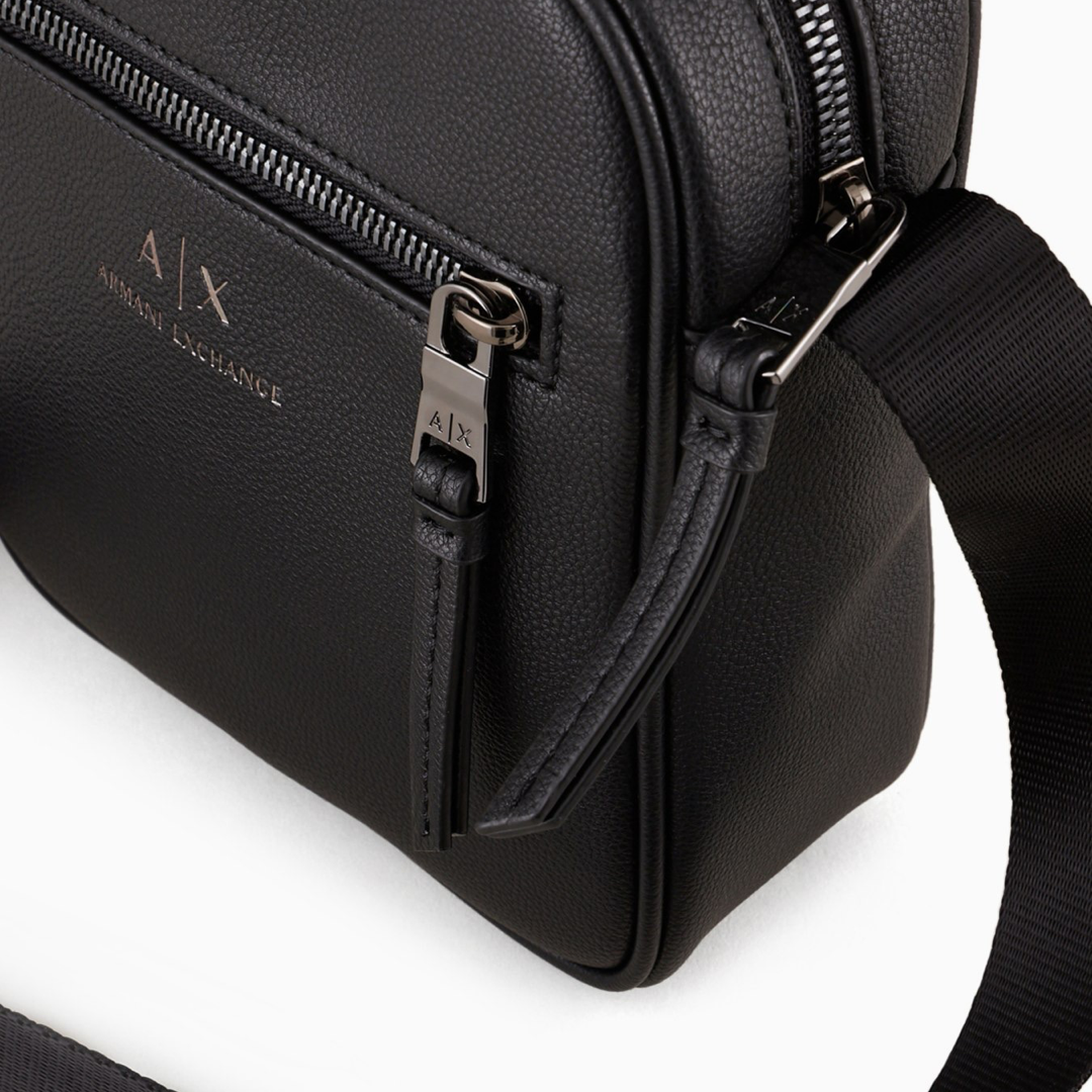 Мъжка чанта Men’s crossbody bag Armani Exchange 952388 CC830 00020 Detail view