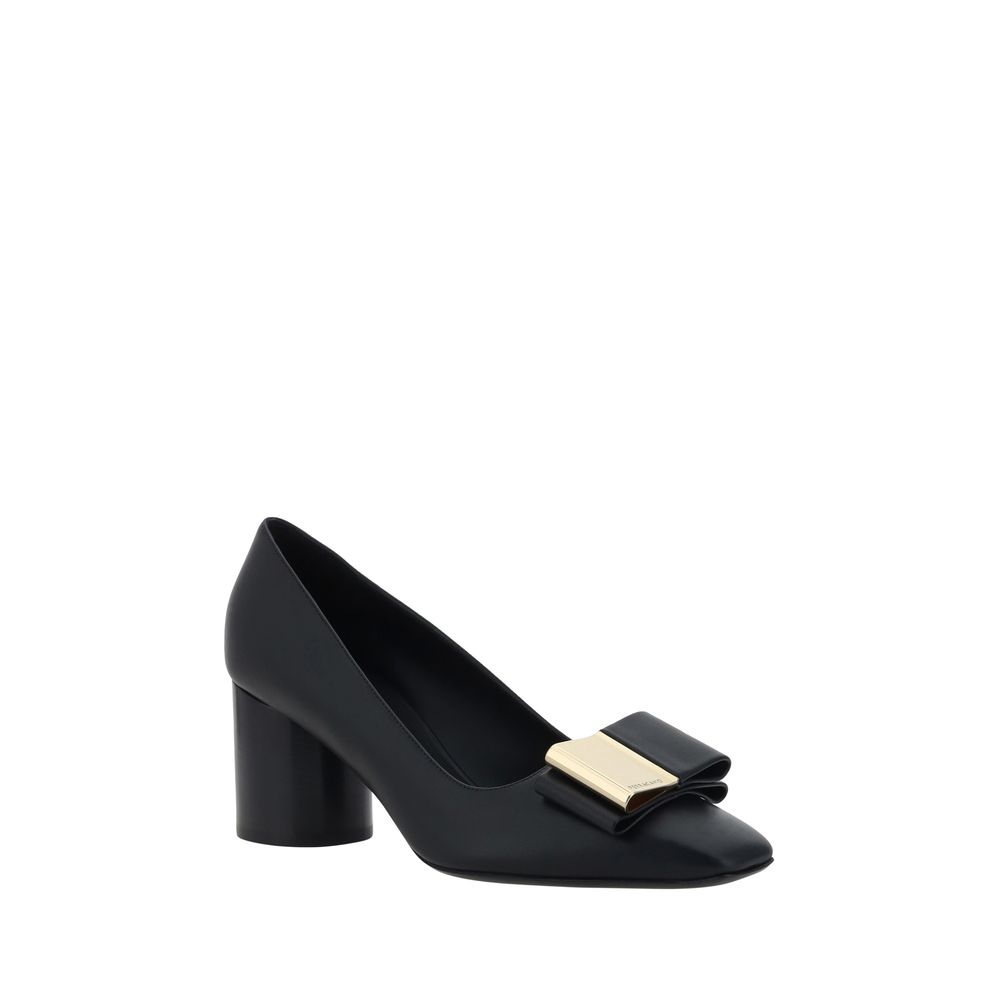 Помпи Ferragamo