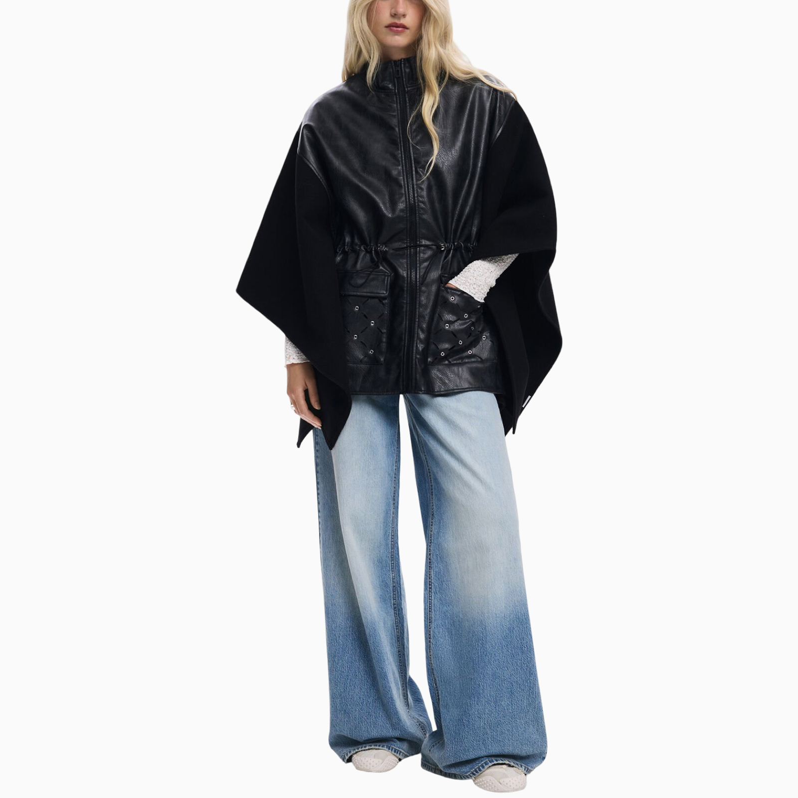 Дамски пончо Desigual Women Poncho
25WAIA08 Front View