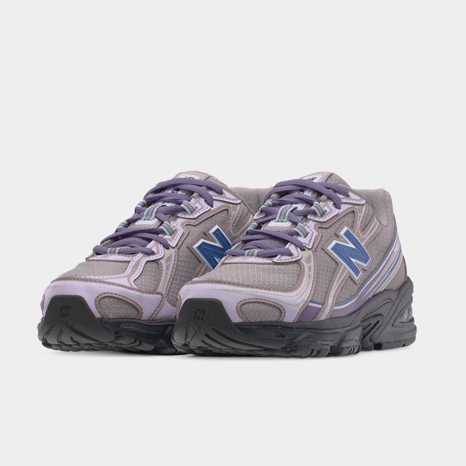 Дамски маратонки New Balance 740 Women Sneakers G7406WY Front View