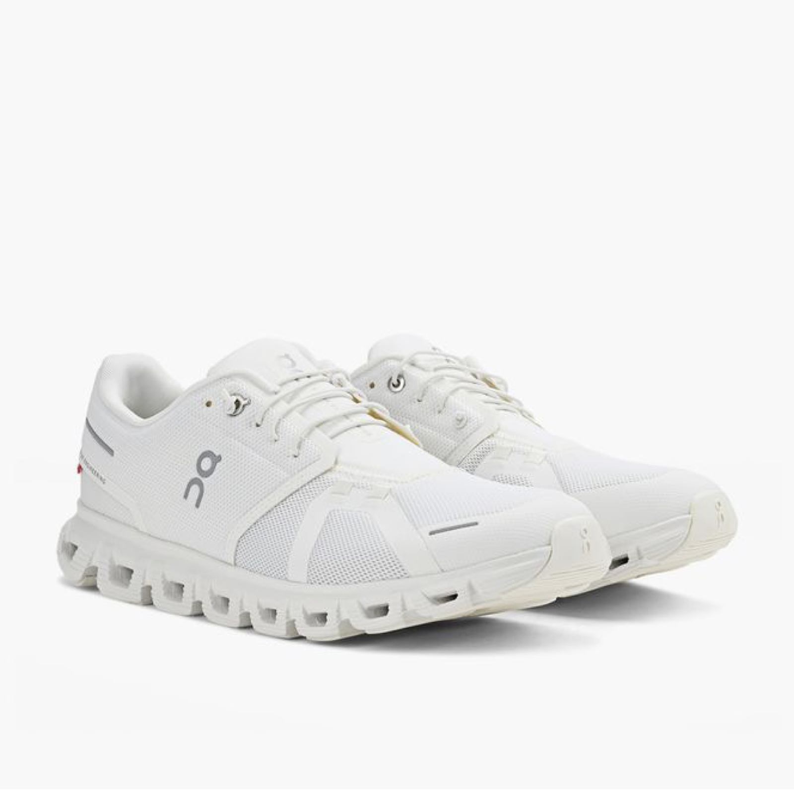 ON Cloud 6 Sneakers Lateral View