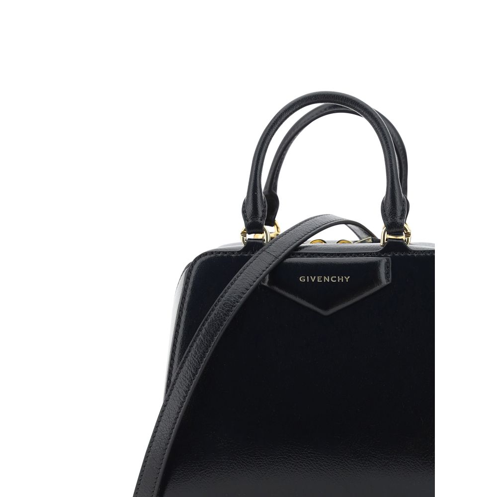 Мини чанта Givenchy Antigona Cube