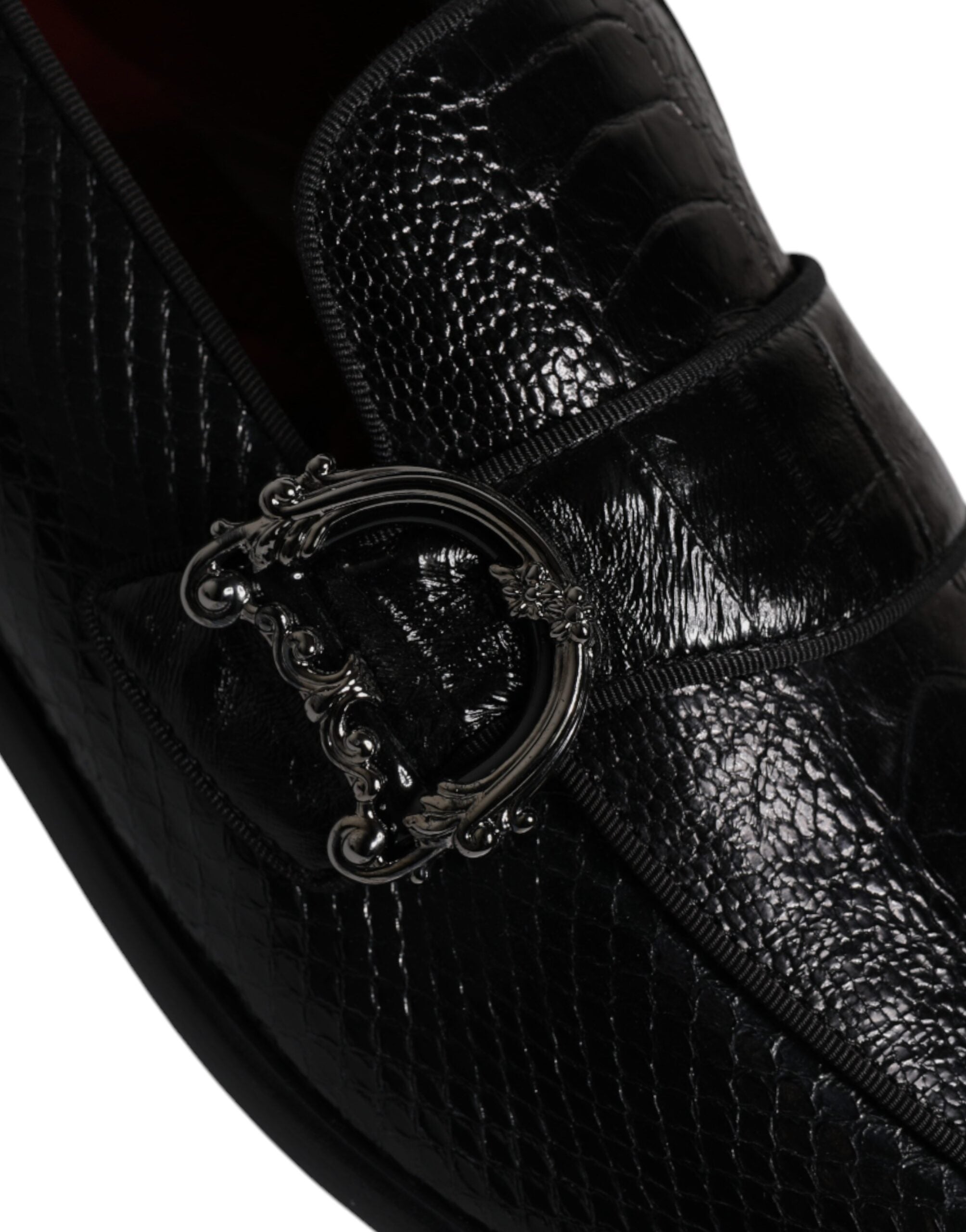 Dolce & Gabbana черни екзотични кожени мокасини с лого DG Официални обувки
