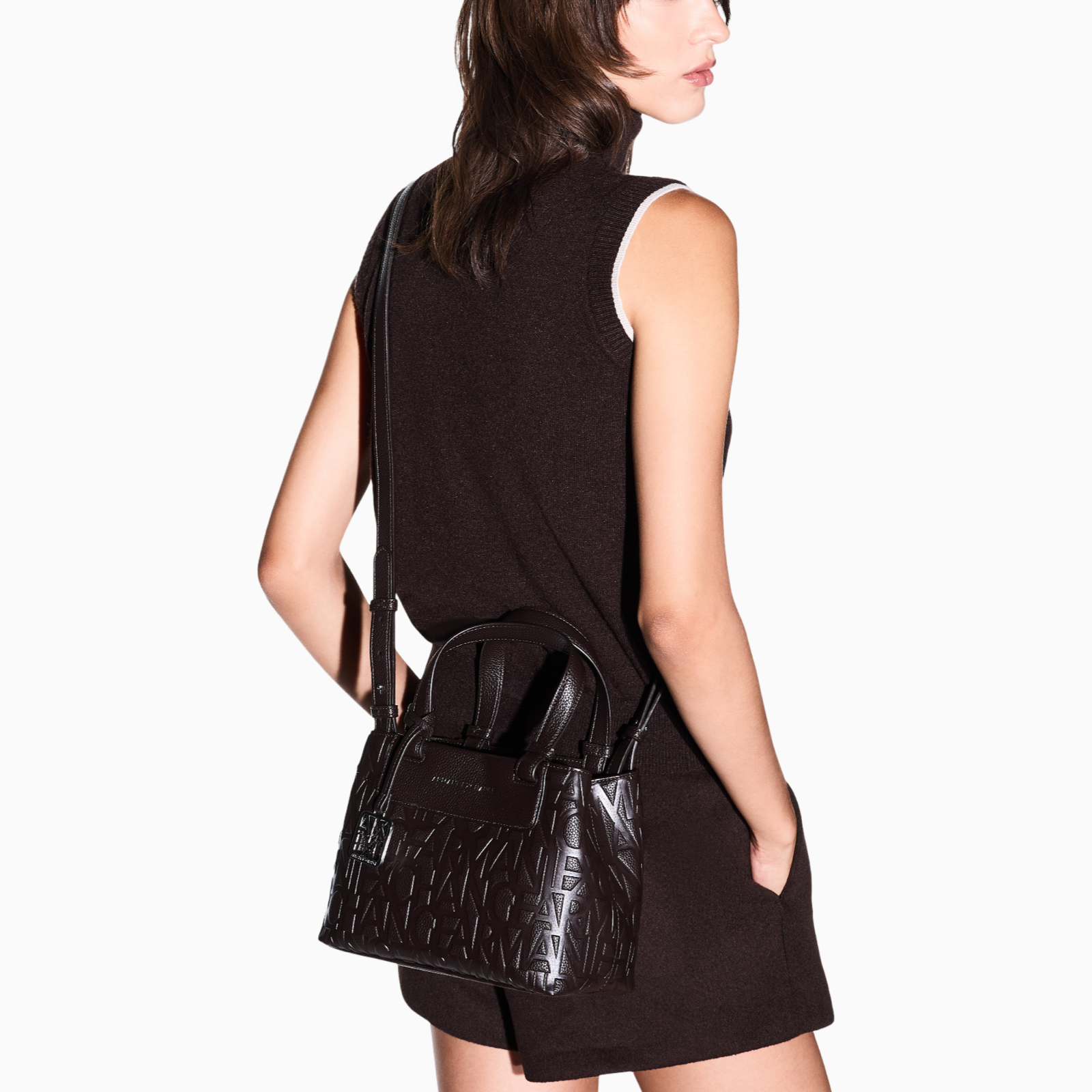 Дамска кафява чанта Armani Exchange Women Handbag XW001576 AF15774 U6032 Model View