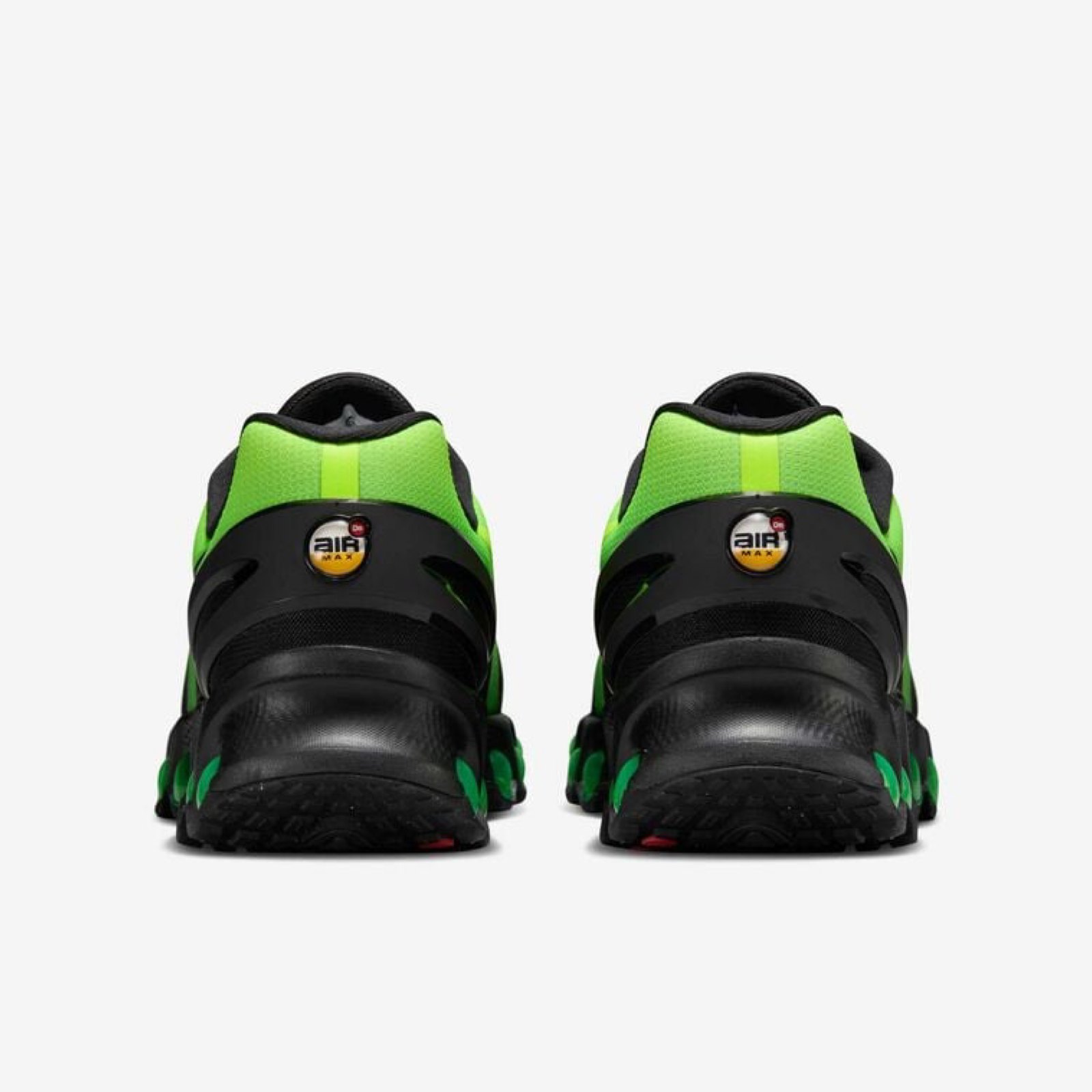 Мъжки маратонки Nike Air Max DN8 Black/Green Strike Men Sneakers HQ4681-010 Heel View