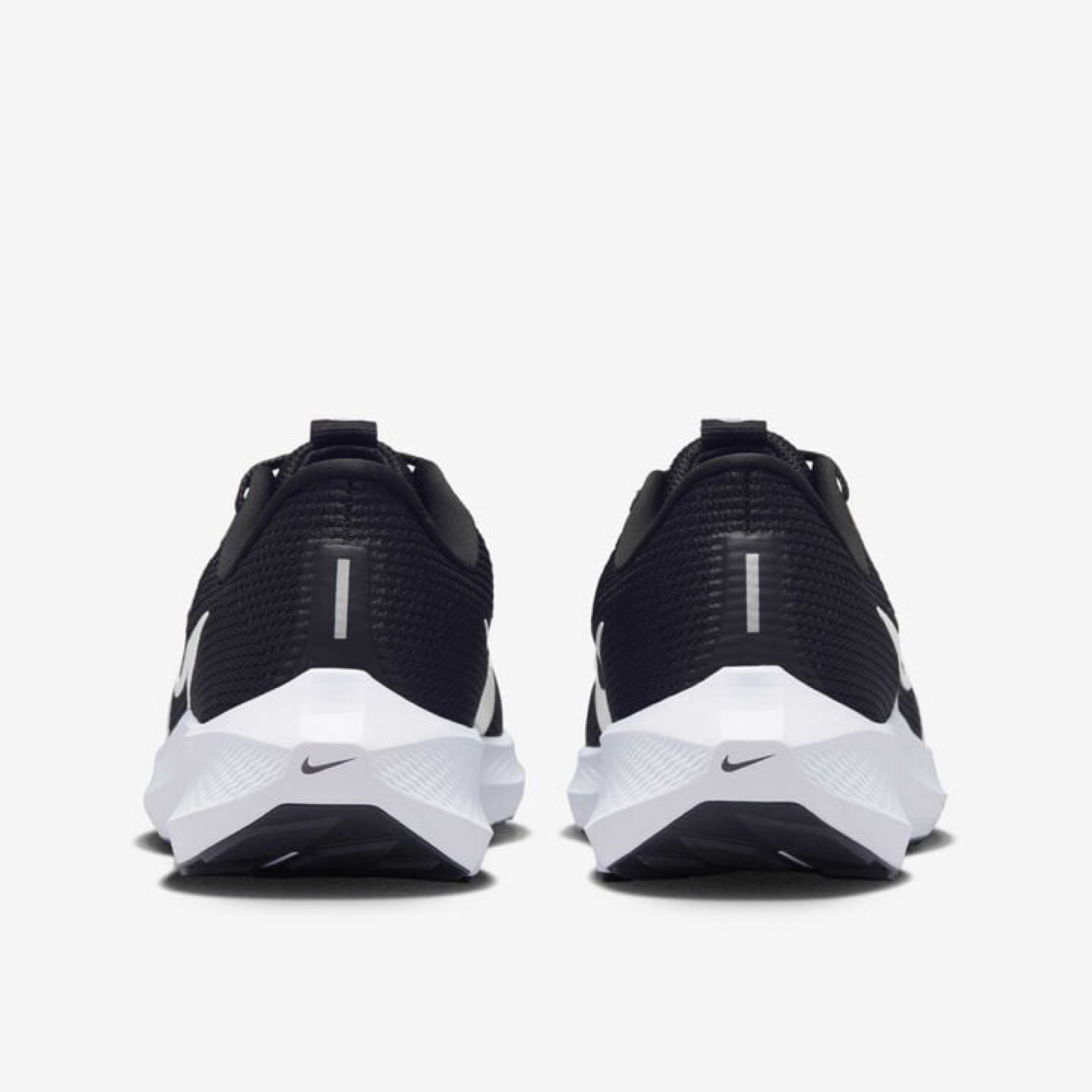 Мъжки маратонки Nike Air Zoom Pegasus 40 Men Sneakers DV3853-001 Heel View