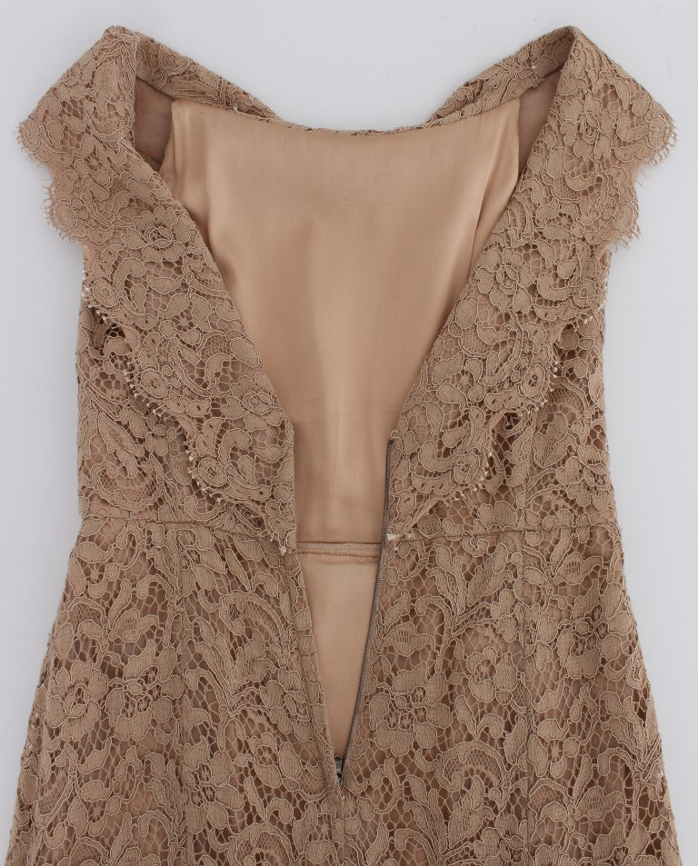 Елегантна розова макси рокля с дантелени цветя на Dolce & Gabbana