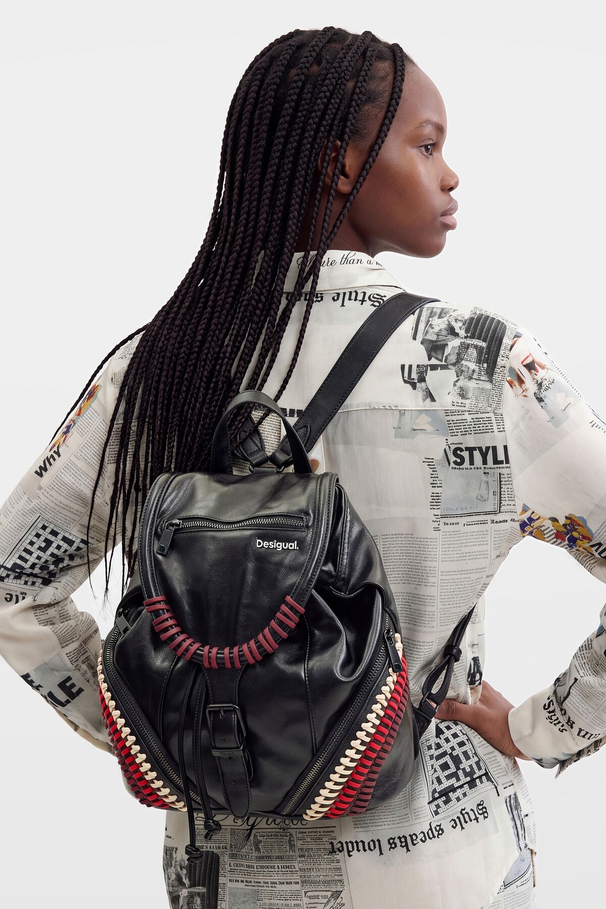 Дамска раница Desigual Women Rucksack 26WAKP01 2000 Model View
