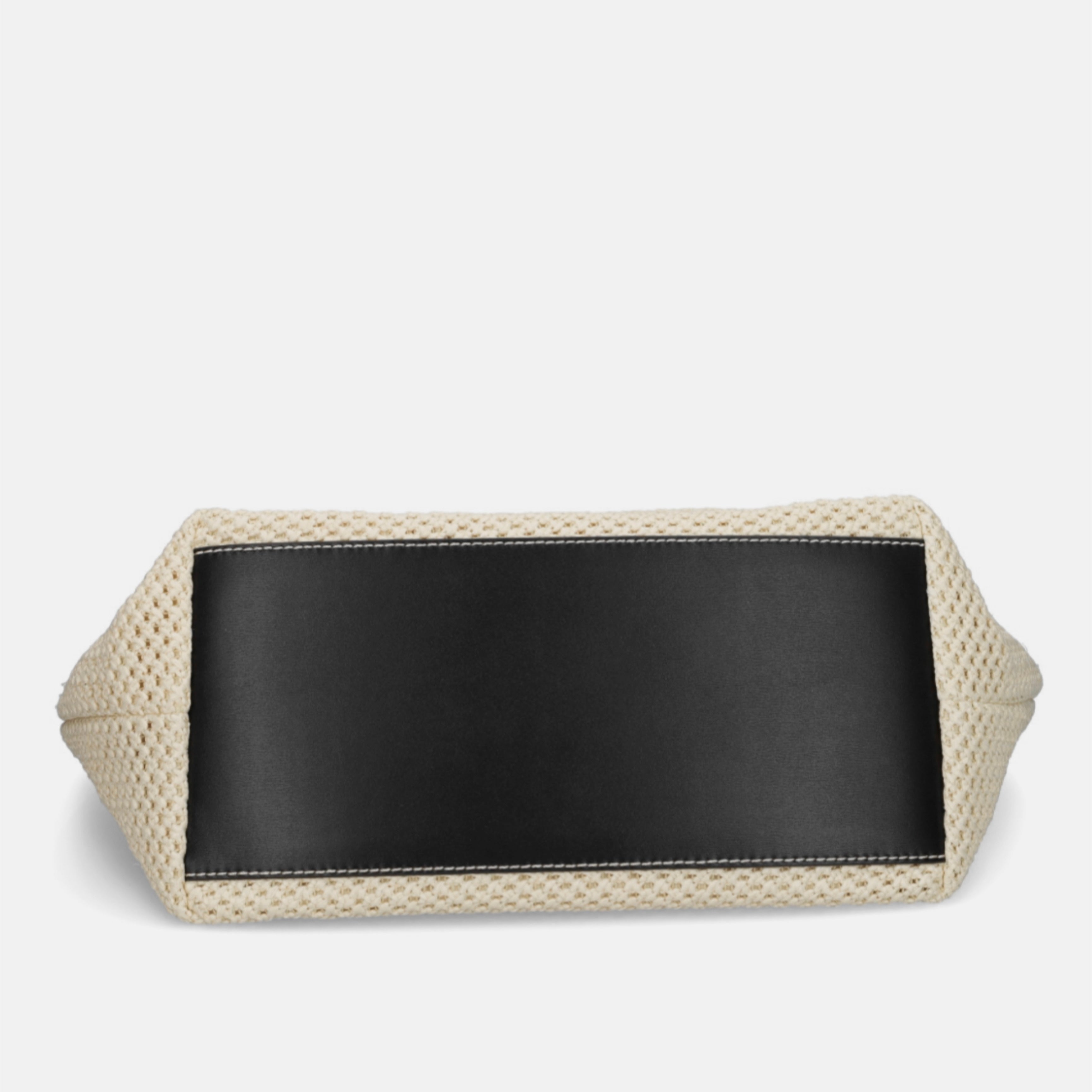 Дамска плетена лятна чанта Women’s woven fabric handbag Armani Exchange XW000410 AF12591 M1013 Natural/Black Bottom view