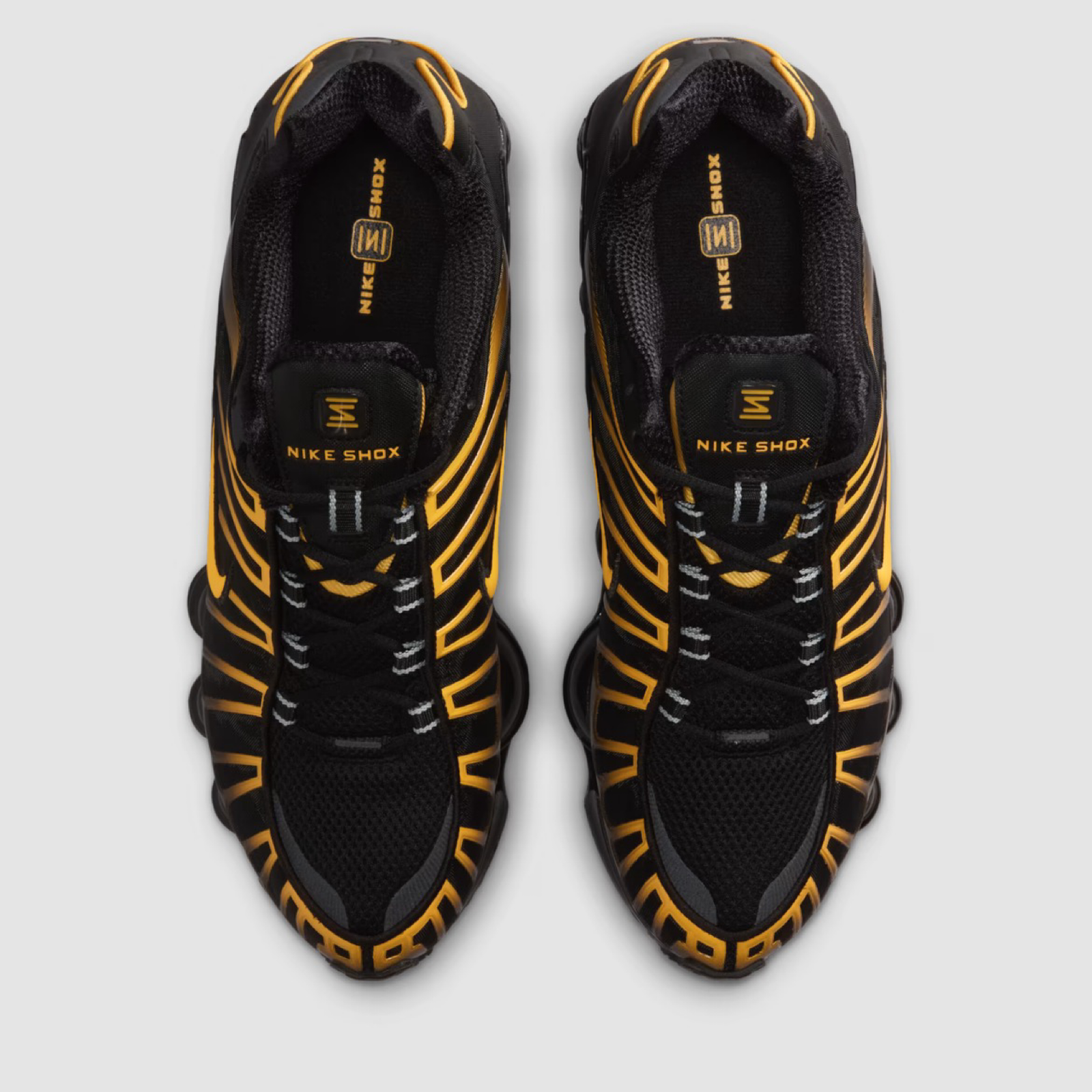 Мъжки маратонки Nike Shox TL Black/University Gold AV3595-013 Top View