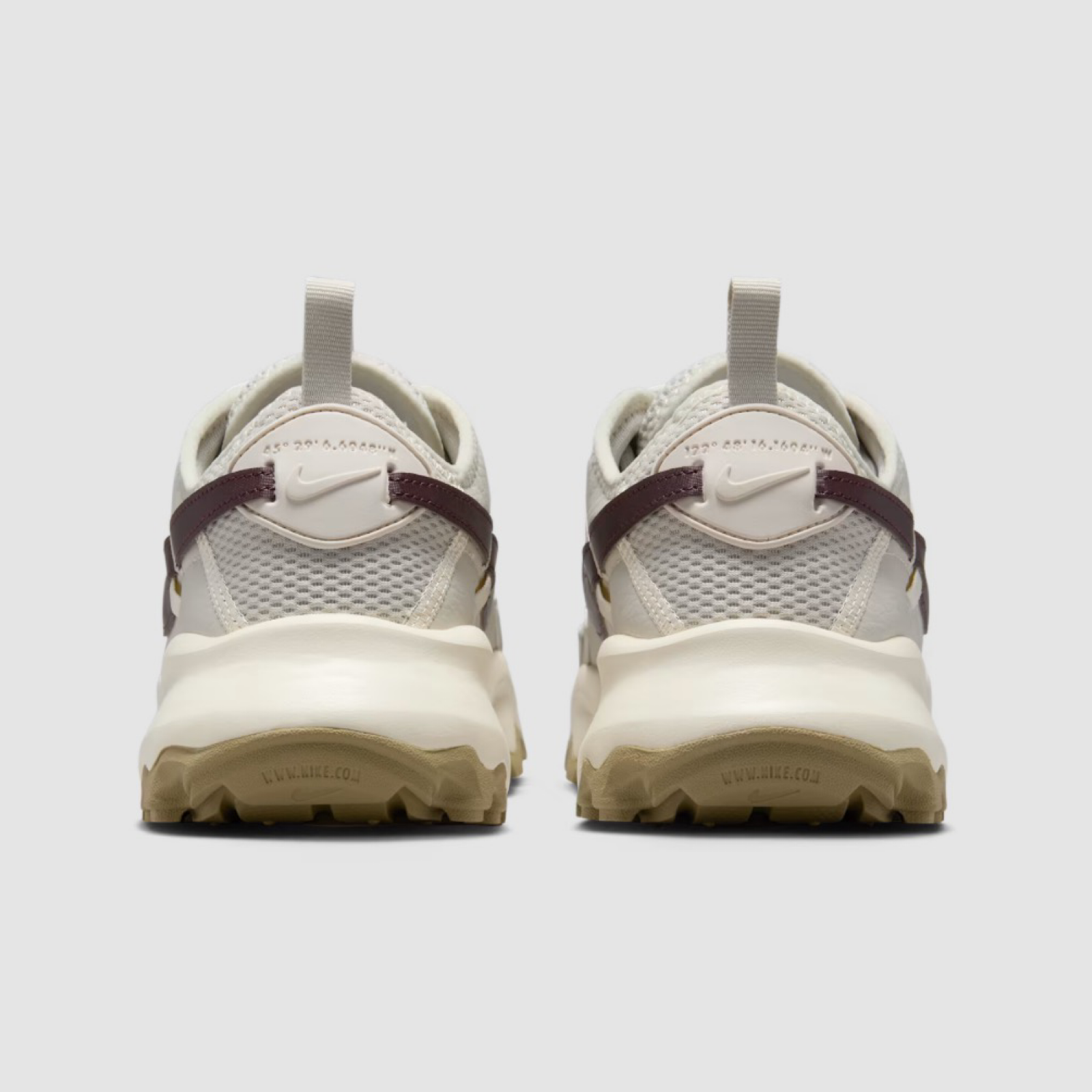 Дамски маратонки Nike TC 7900 Women Sneakers DD9682-003 Heel View