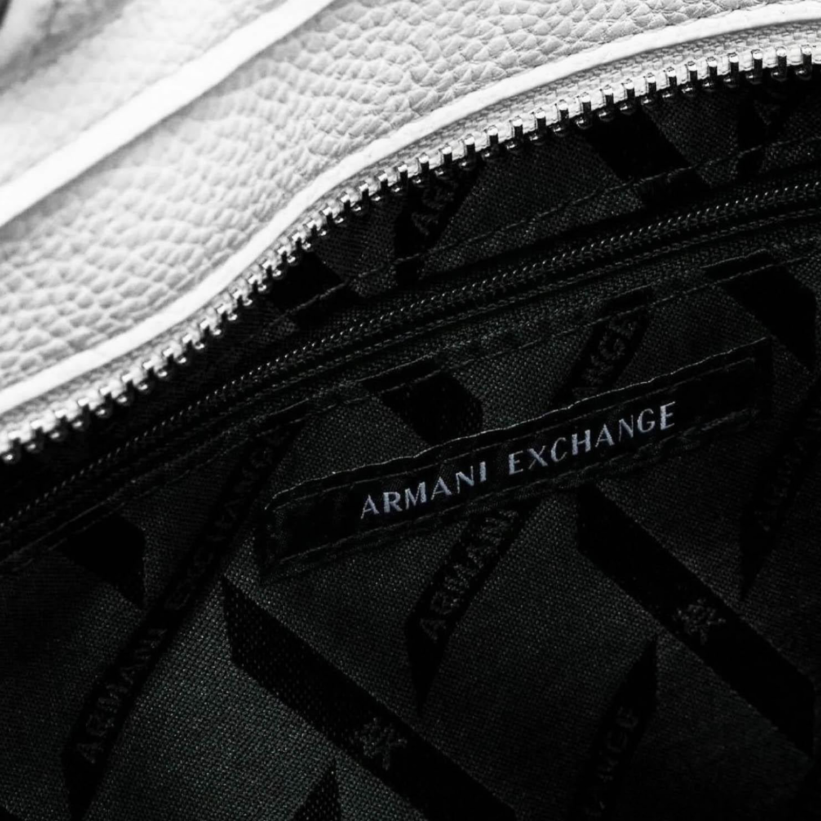 Armani Exchange дамска чанта