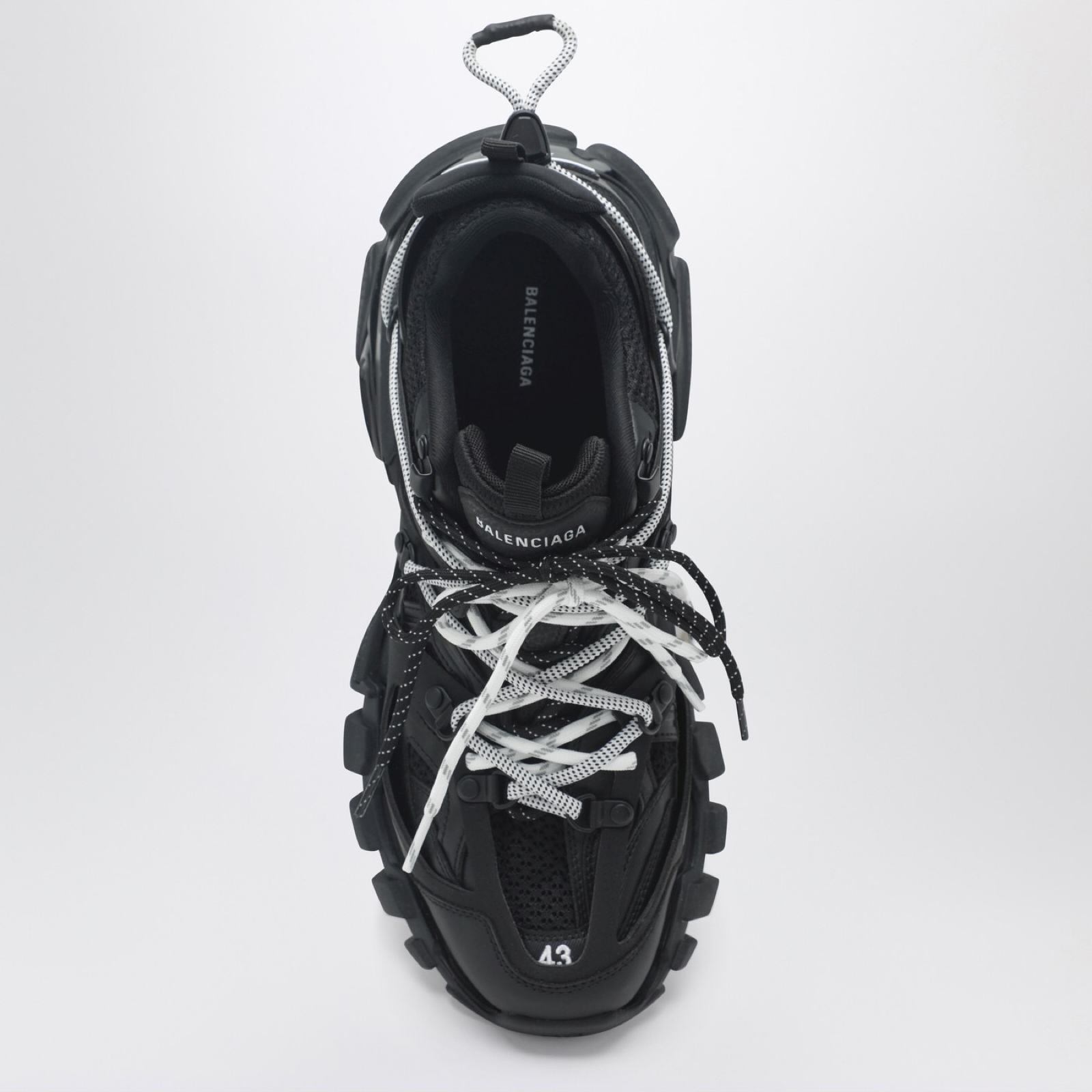 Мъжки кецове Men’s sneakers Balenciaga Track
800592WTRHK1090 black top view