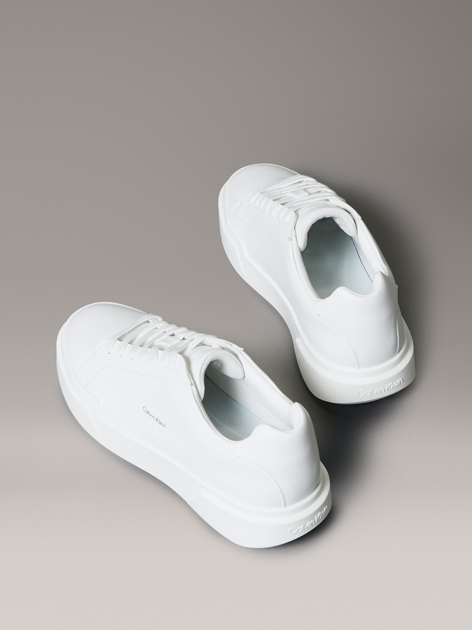 Дамски кецове Women’s sneakers Calvin Klein YW0YW019470K4 White heels view