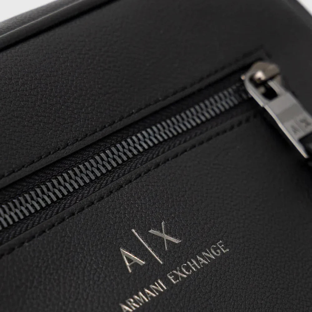 Мъжка клъч чанта Armani Exchange Men Clutch Bag 958446 CC830 00020 Close-Up