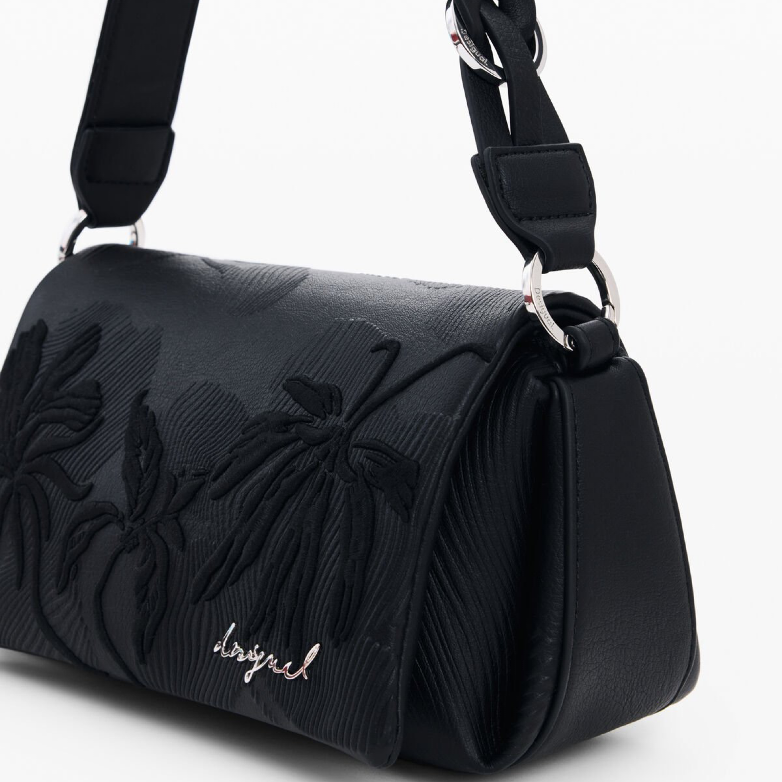 Дамска чанта Desigual Women Handbag 26SAXP88 2000U Close-Up