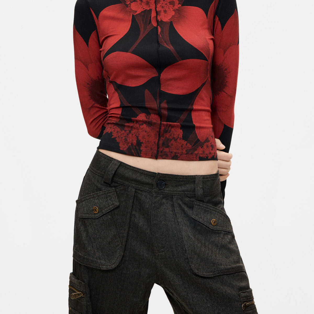 Дамски панталони Desigual women’s trousers 26WWPW09 2007 Model view