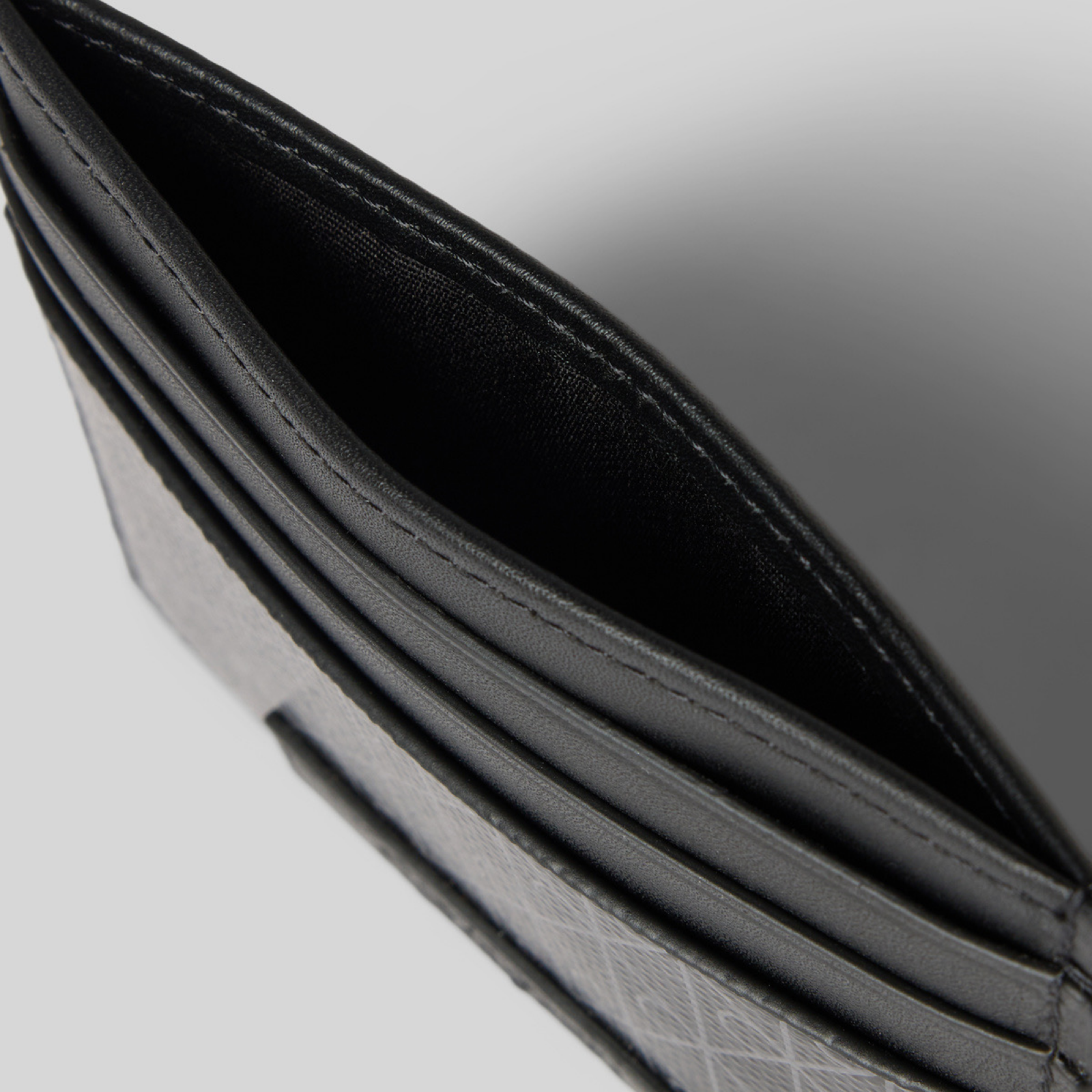 Мъжки кардхолдър Calvin Klein Men Cardholder LV04D1083G UB1 Close-Up