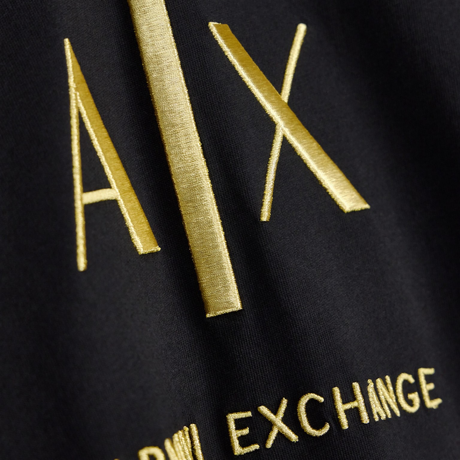 Мъжка тениска Armani Exchange Men T-shirt XM003114 AF10356 UC001 Close-Up