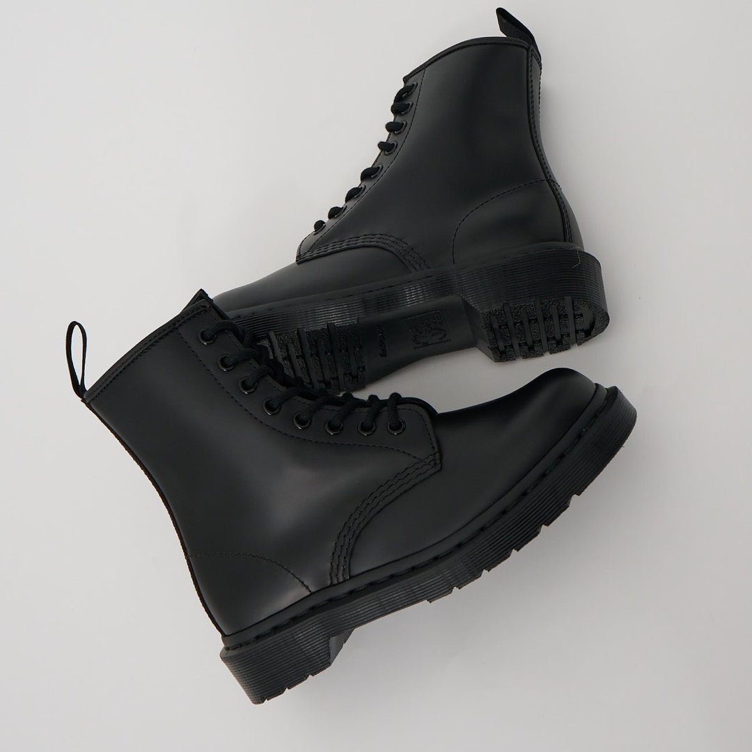 Мъжки високи обувки Dr. Martens 1460 14353001