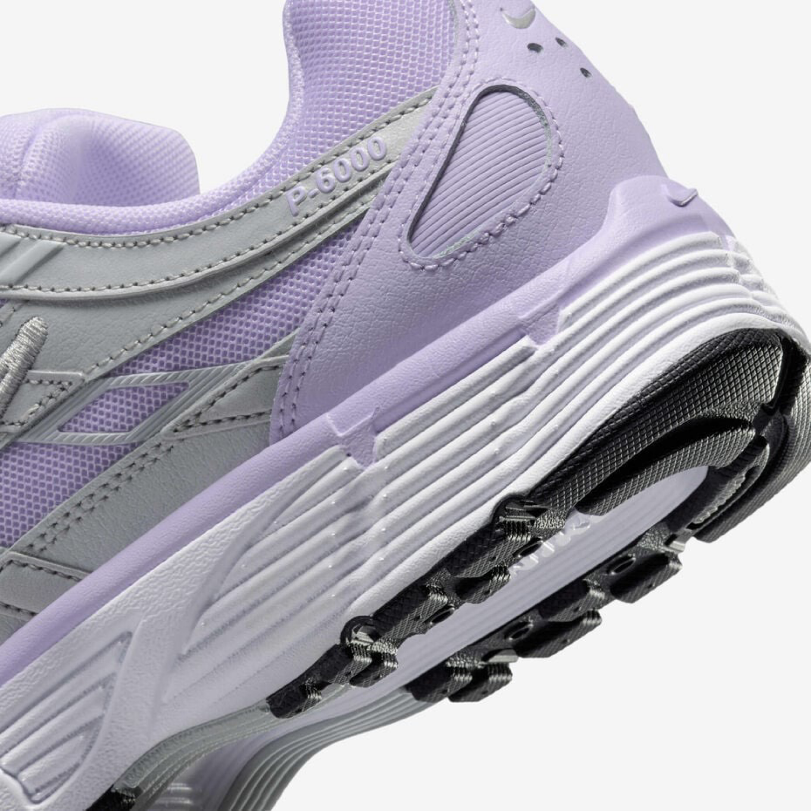 Дамски маратонки Nike P-6000 BV1021-500 Women Sneakers Close-Up