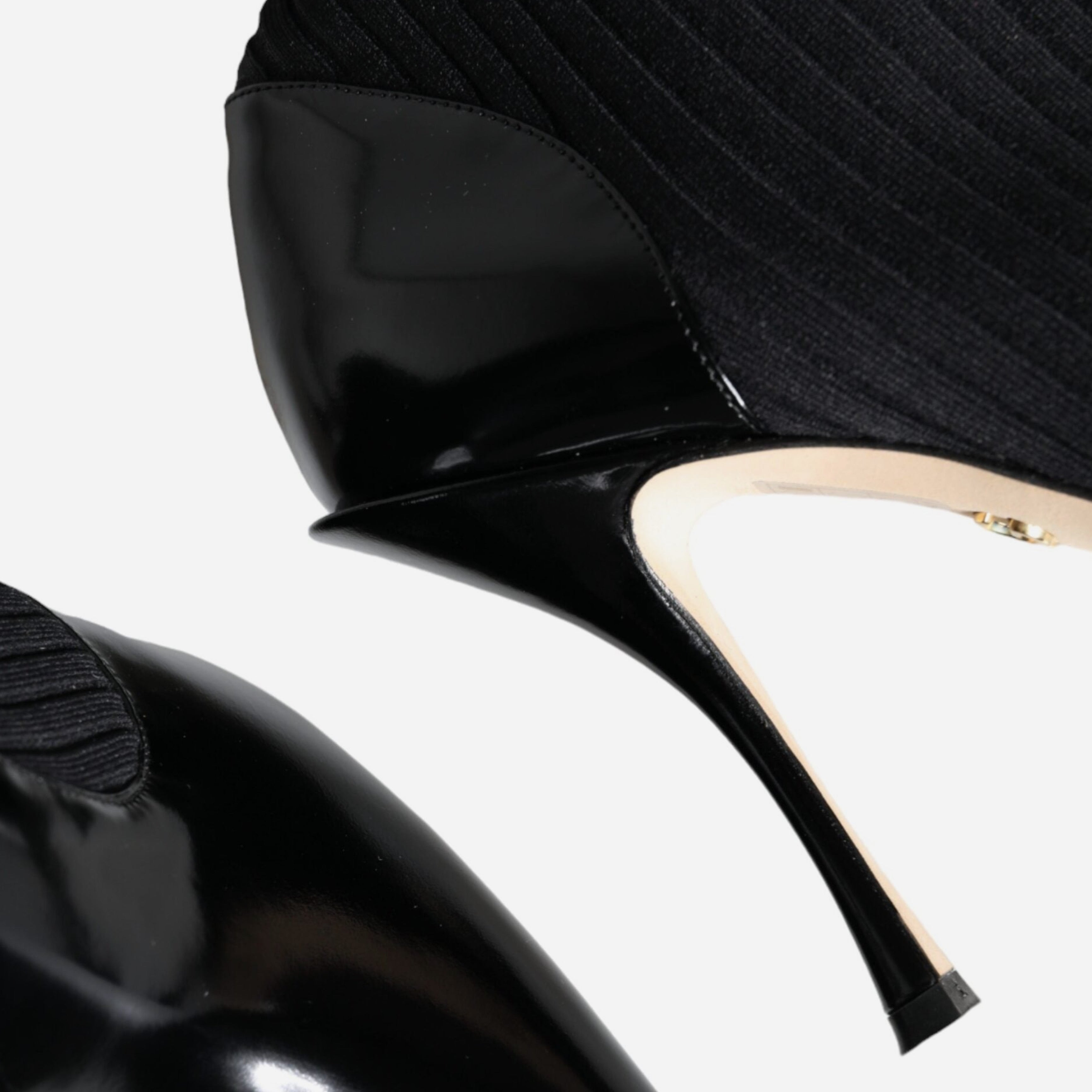 Дамски обувки на висок ток с чорап в черно DOLCE & GABBANA Women’s Black Stretch Stilettos Socks Booties