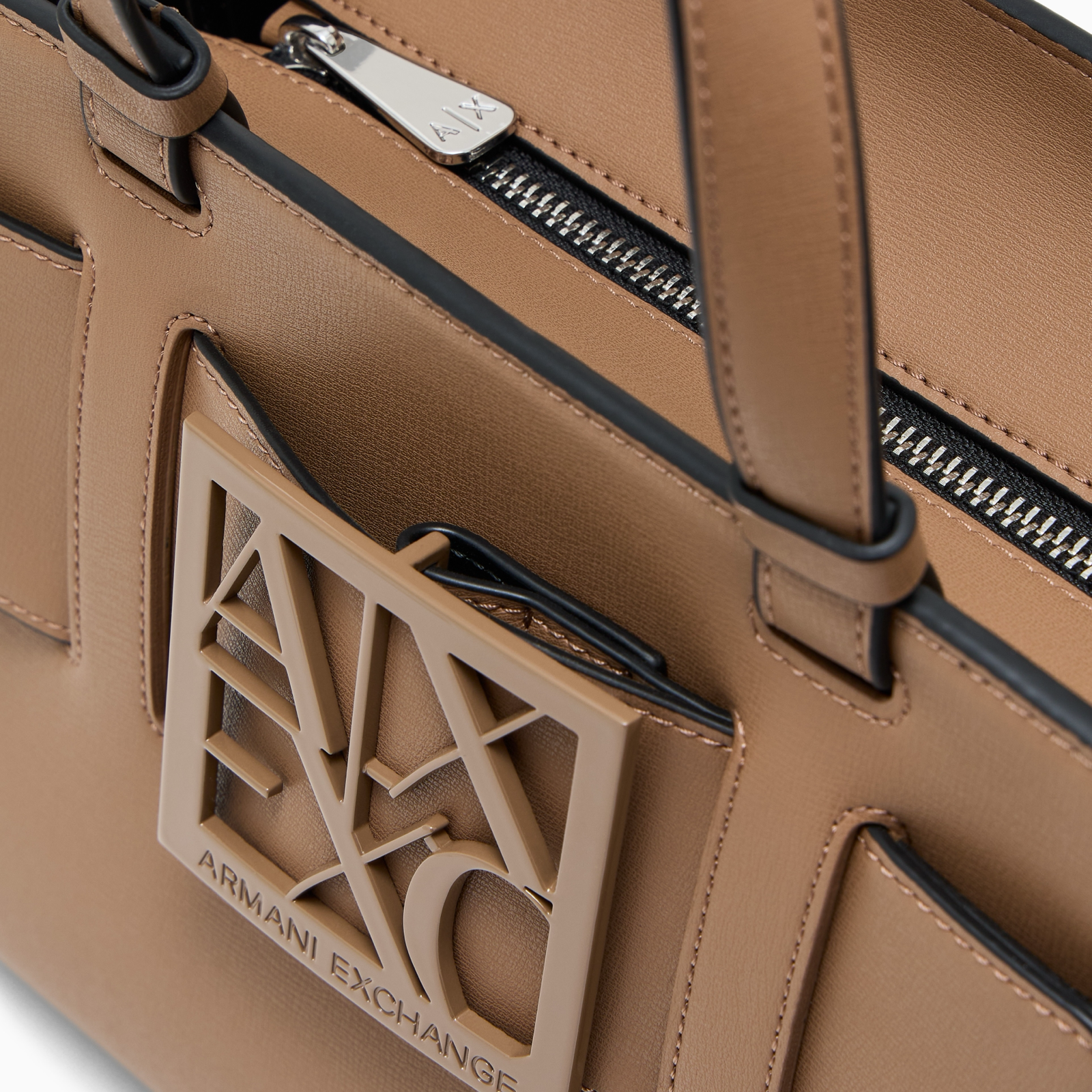 Дамска кафява чанта Armani Exchange Women Handbag 9426900A874 U6186 Close-Up