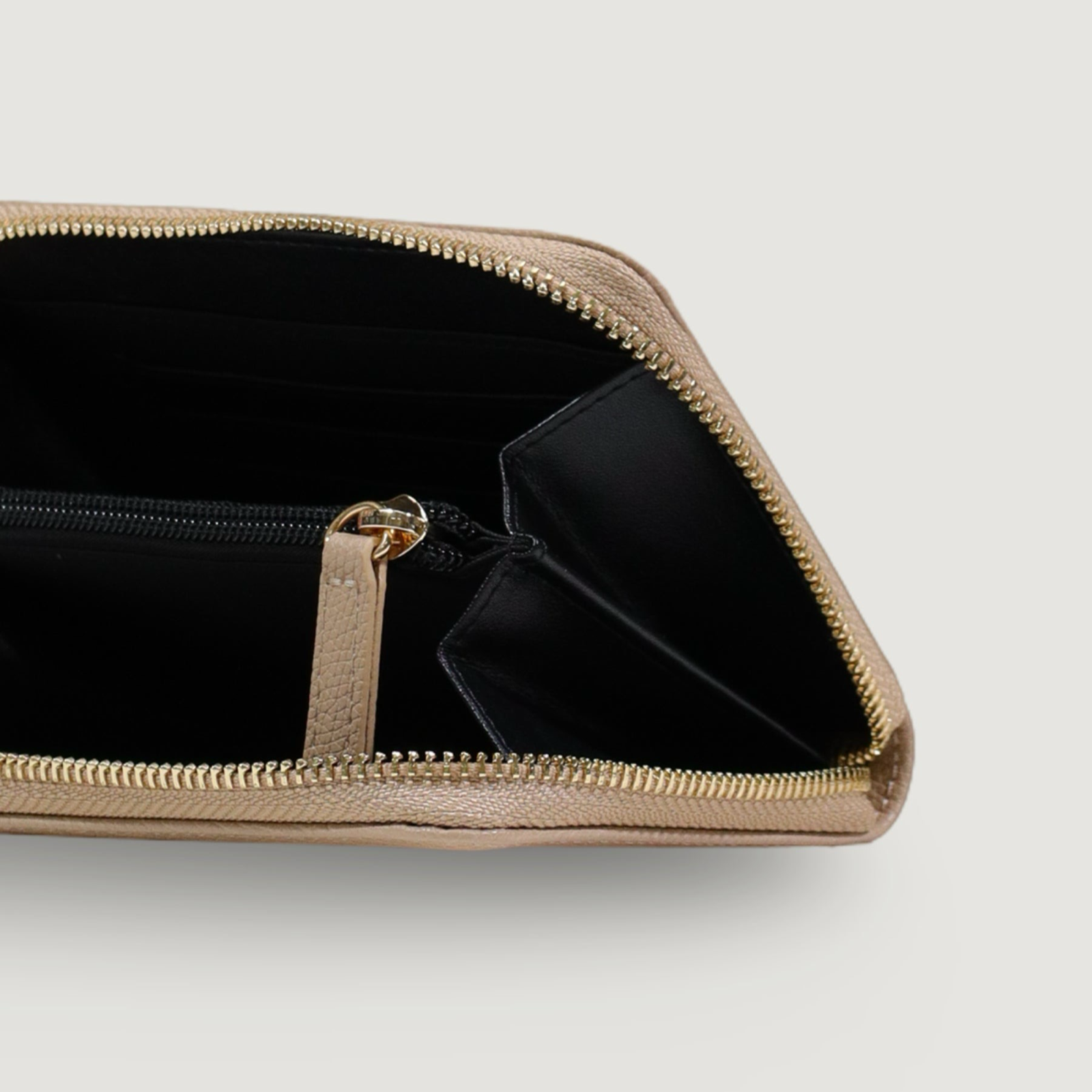 Дамско бежово портмоне Replay Women Wallet FW5383.000.A0515C Inside View