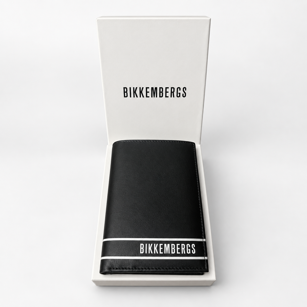 Мъжки портфейл Men's wallet Bikkembergs
E4BPME2T3083 999 Black