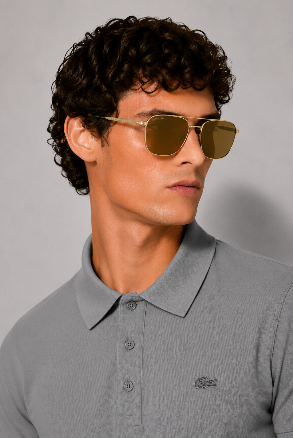 Слънчеви очила Unisex metal sunglasses LACOSTE L269S 710 Golden lifestyle view