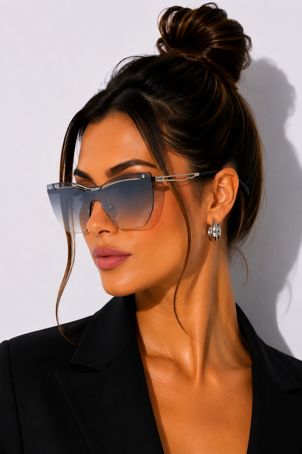 Дамски слънчеви очила Women’s metal sunglasses Just Cavalli JC841S 16B lifestyle view